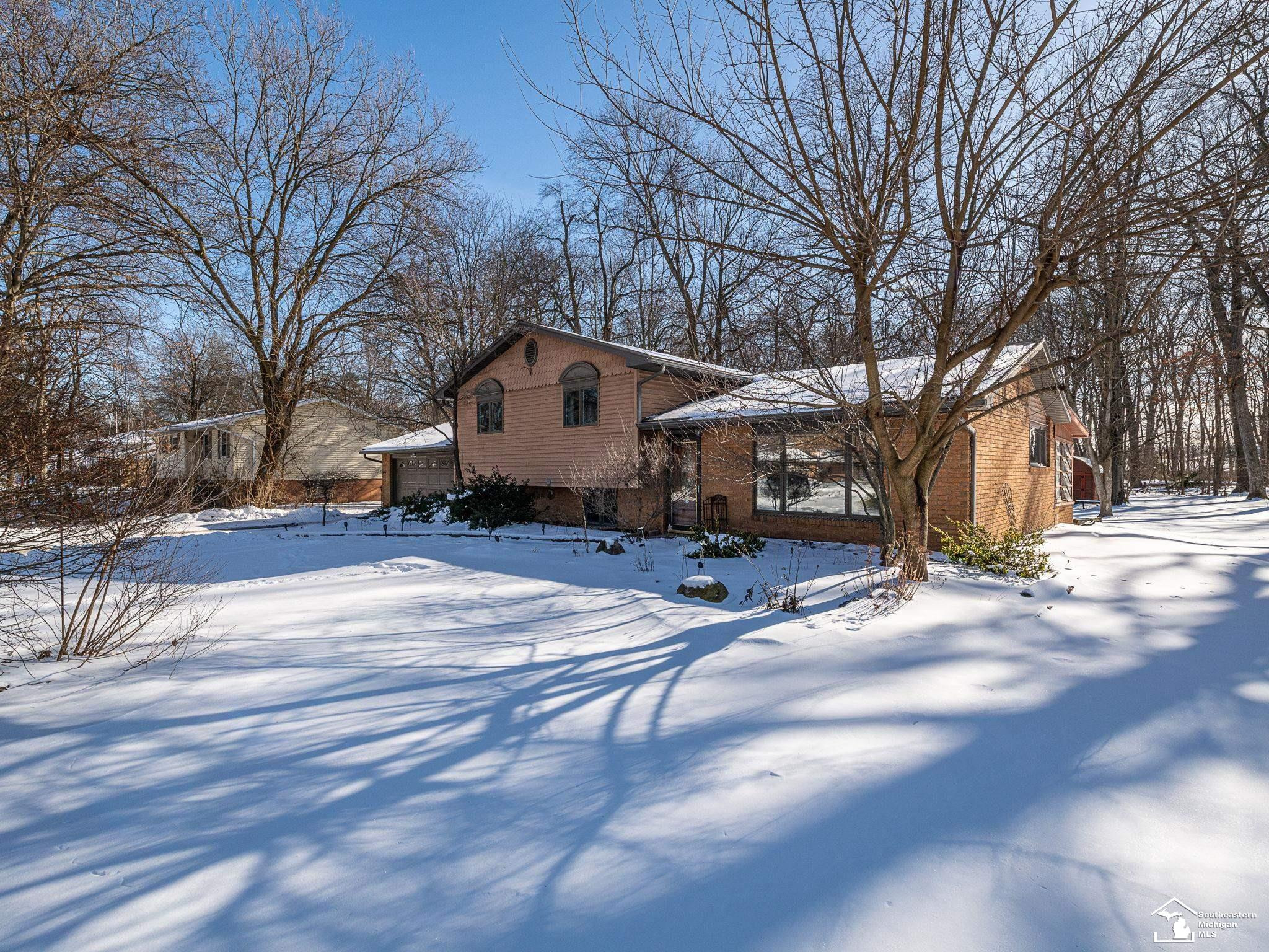 3447 Woodmont Drive, Lambertville, MI 48144 — Photo 4