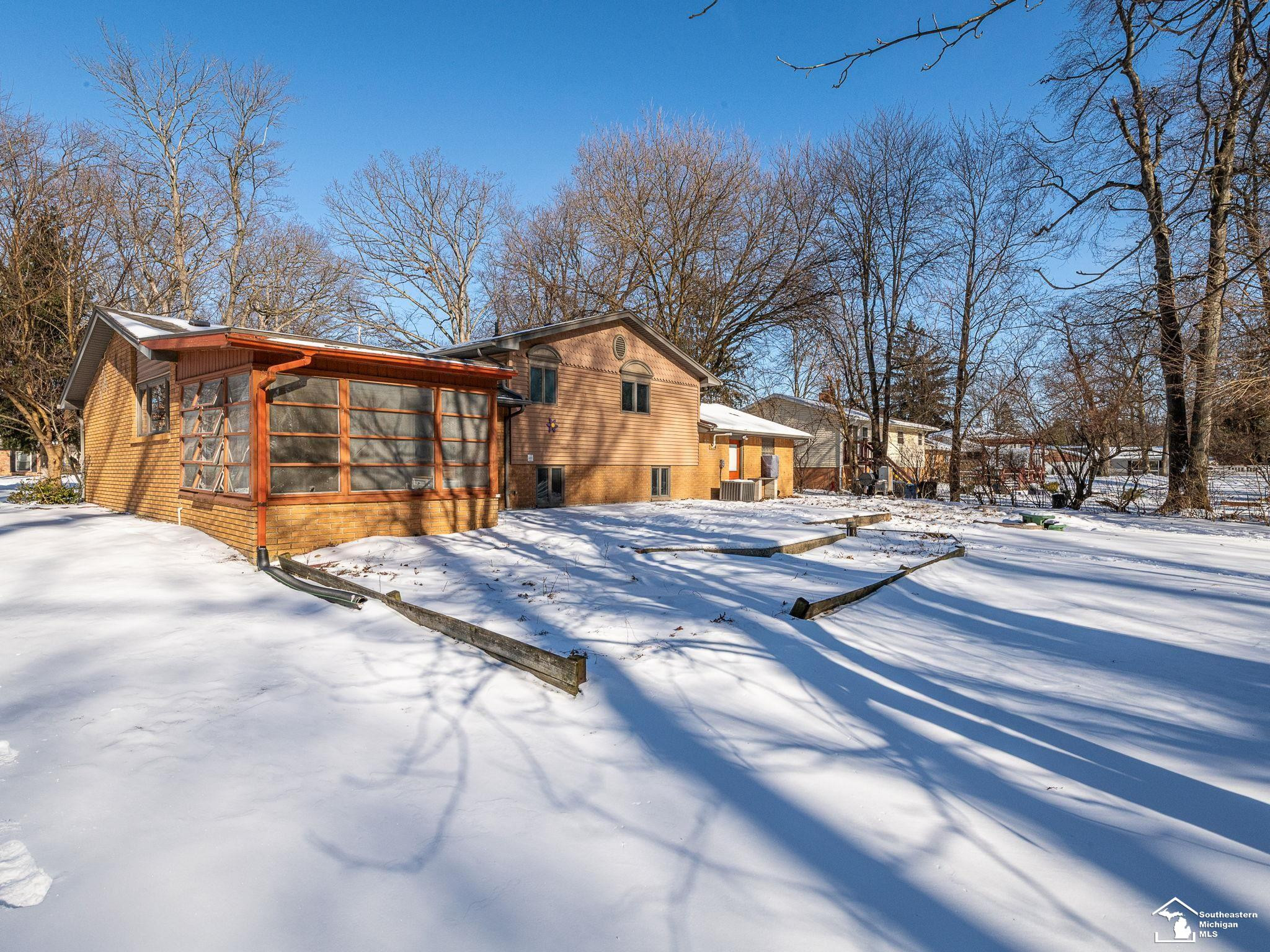 3447 Woodmont Drive, Lambertville, MI 48144 — Photo 27