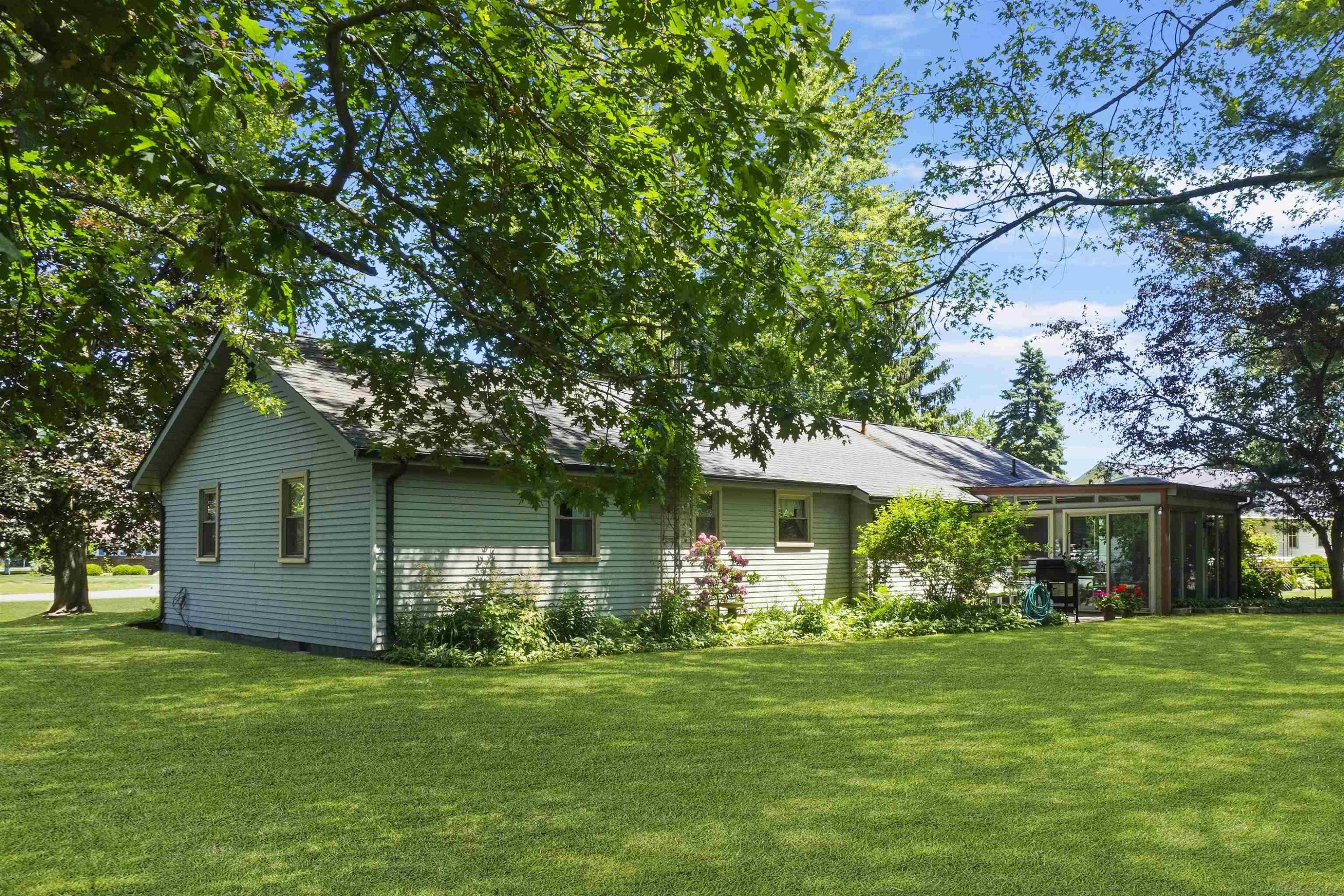 4459 Cambridge Drive, Port Huron, MI 48060 — Photo 30