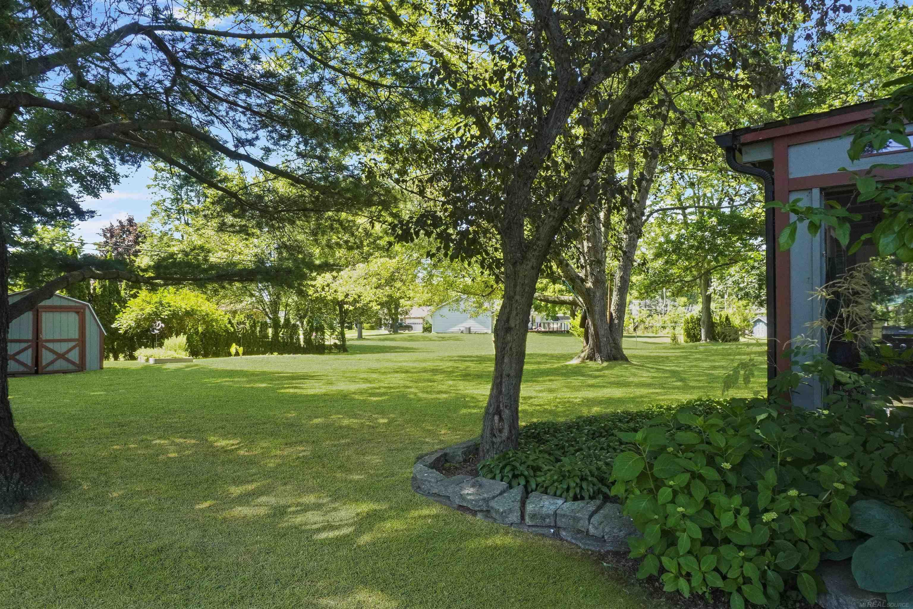 4459 Cambridge Drive, Port Huron, MI 48060 — Photo 33