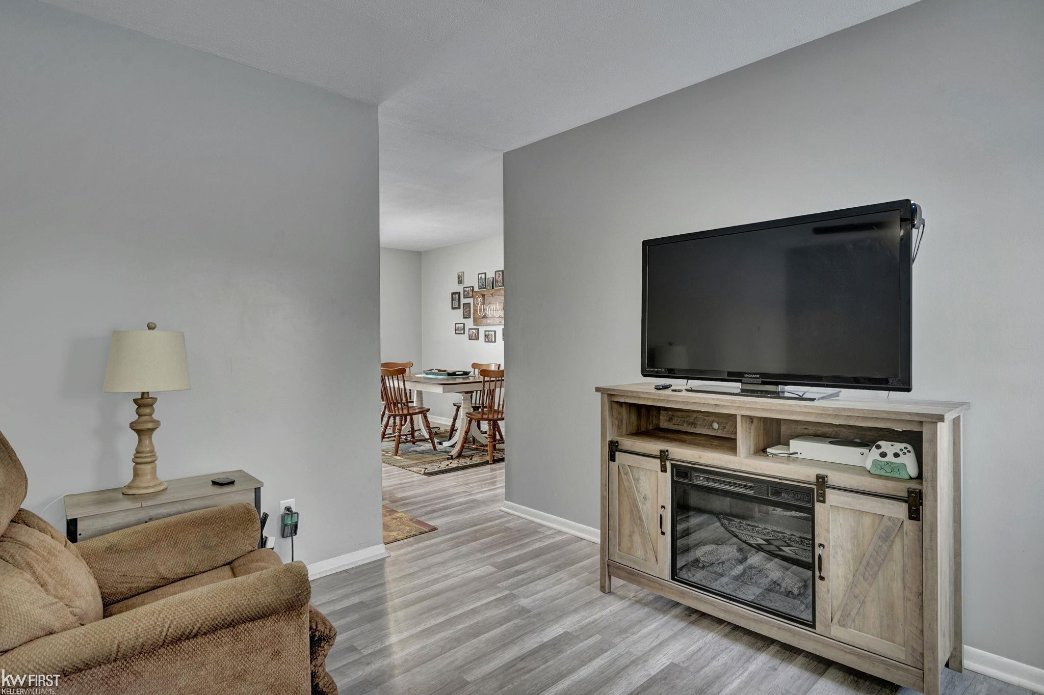 6465 E Frances Road, Mount Morris, MI 48458 — Photo 2