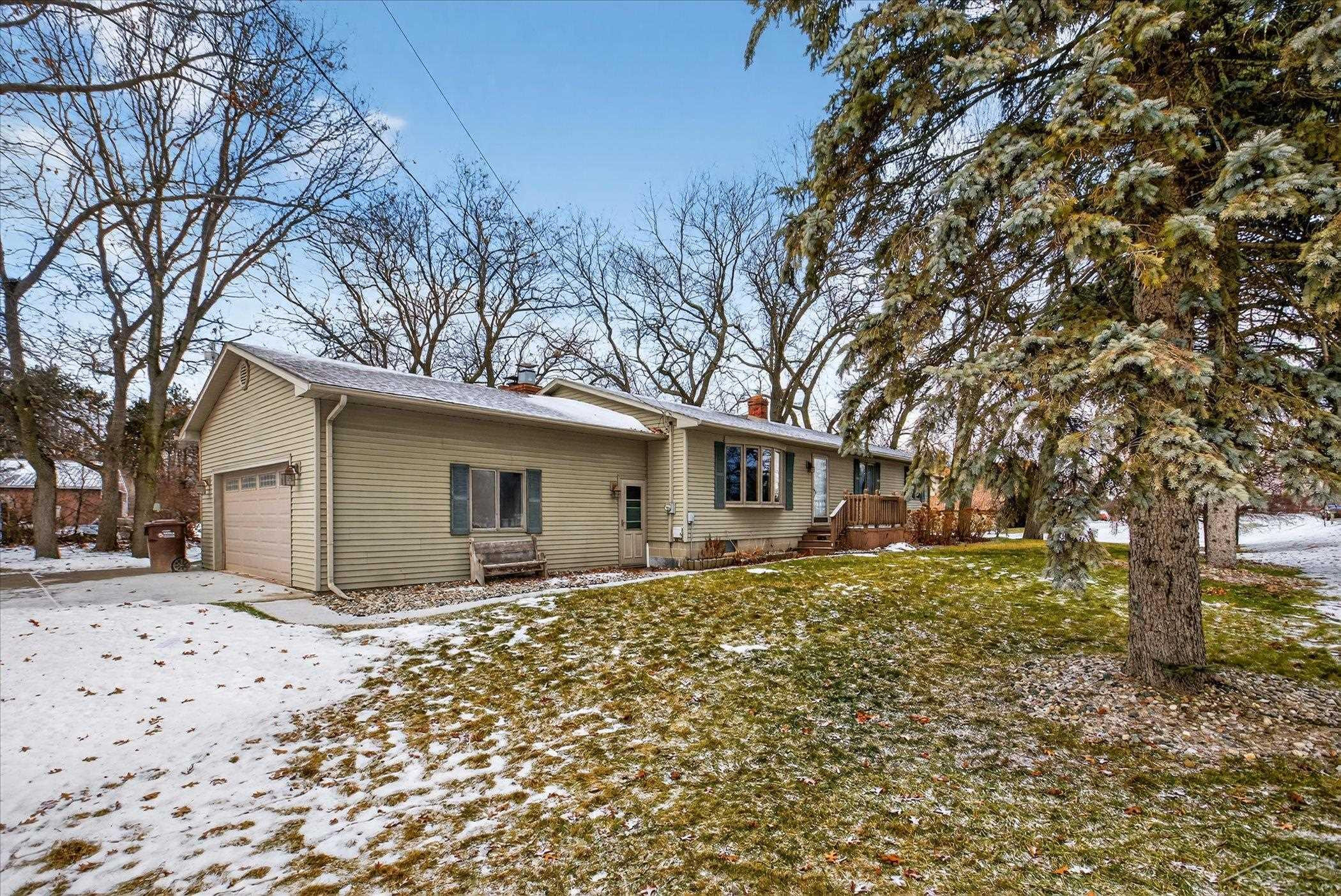 2314 S Huron Road, Kawkawlin, MI 48631 — Photo 2