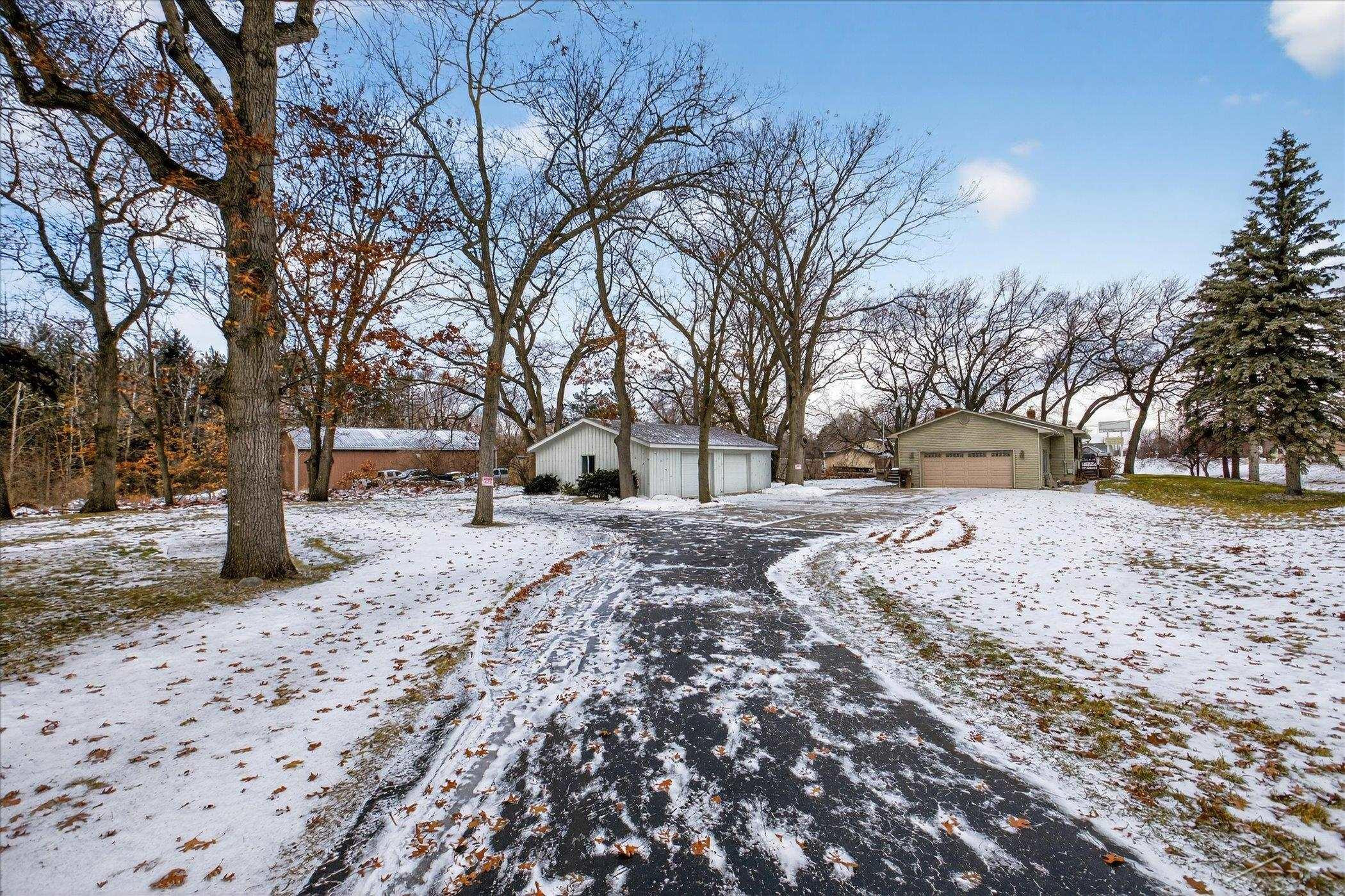 2314 S Huron Road, Kawkawlin, MI 48631 — Photo 4