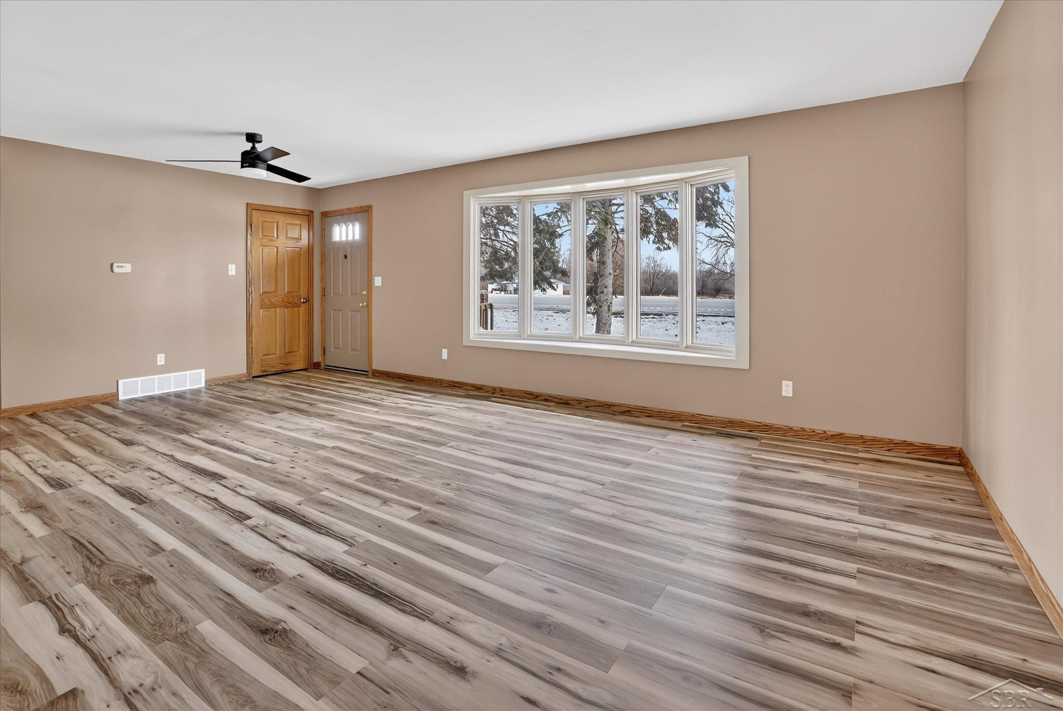 2314 S Huron Road, Kawkawlin, MI 48631 — Photo 5