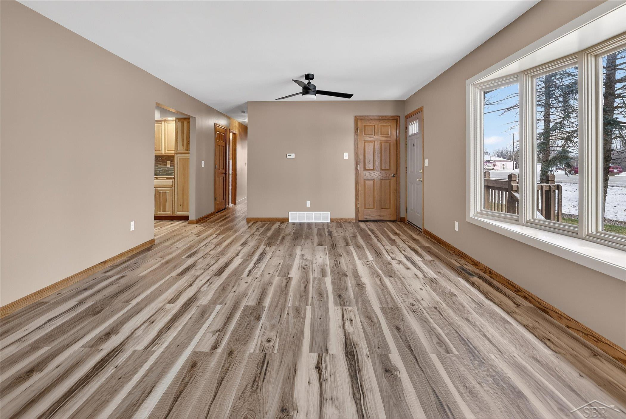 2314 S Huron Road, Kawkawlin, MI 48631 — Photo 7