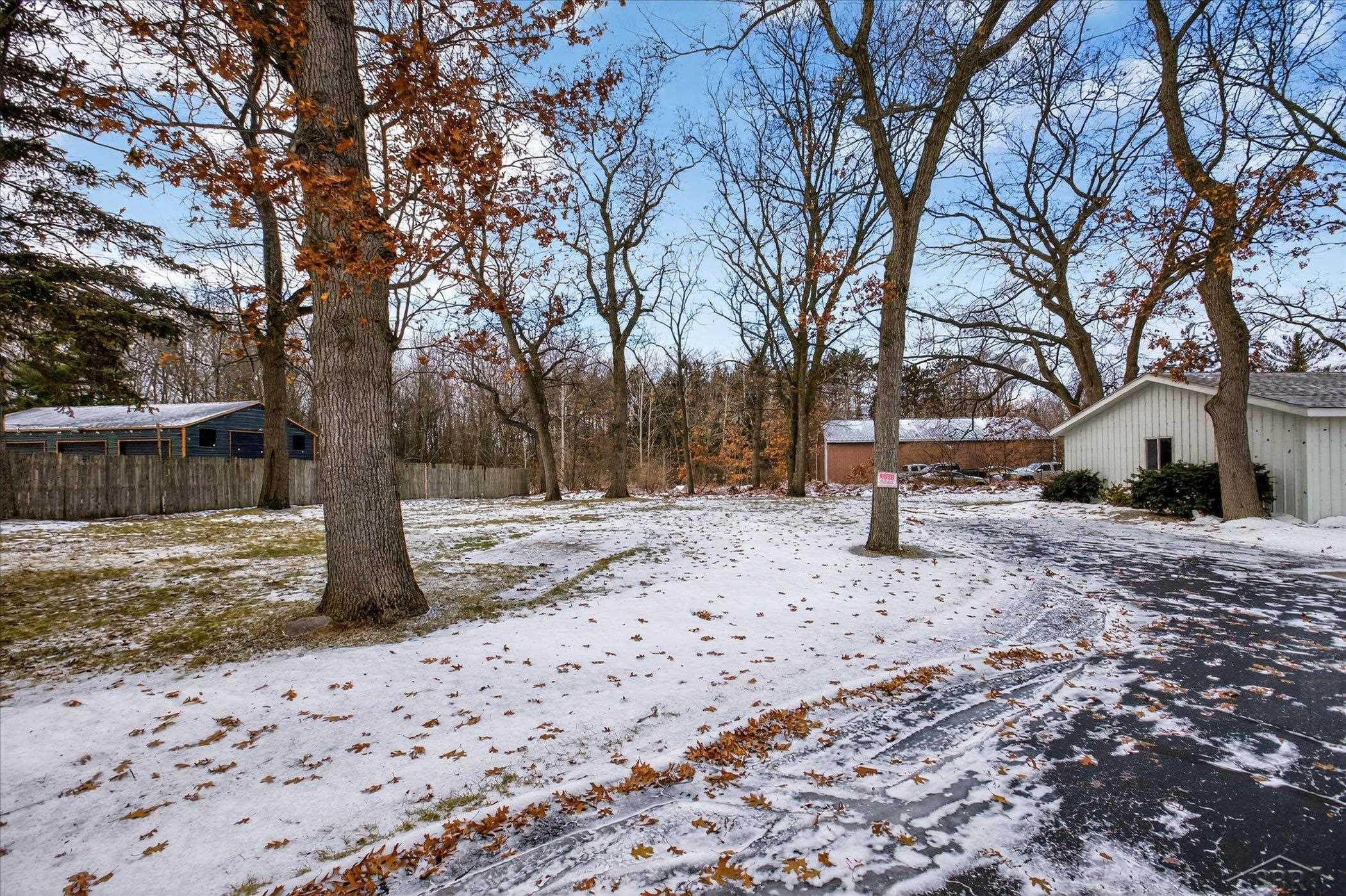 2314 S Huron Road, Kawkawlin, MI 48631 — Photo 42