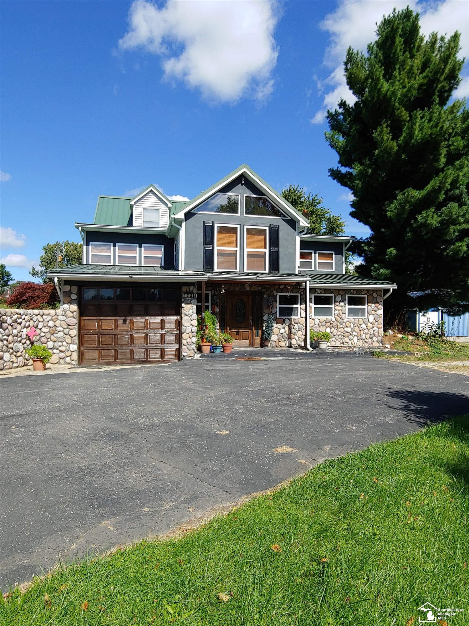 123 S Freer Road, Chelsea, MI 48118 — Photo 2