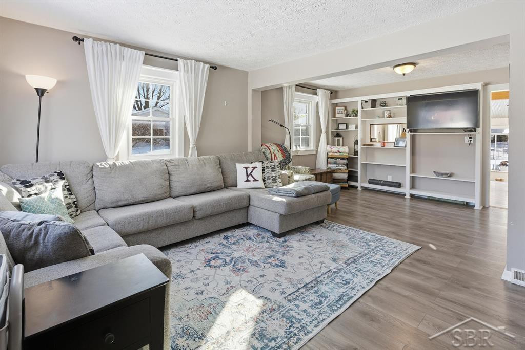 7065 Dutch Road, Saginaw, MI 48609 — Photo 2