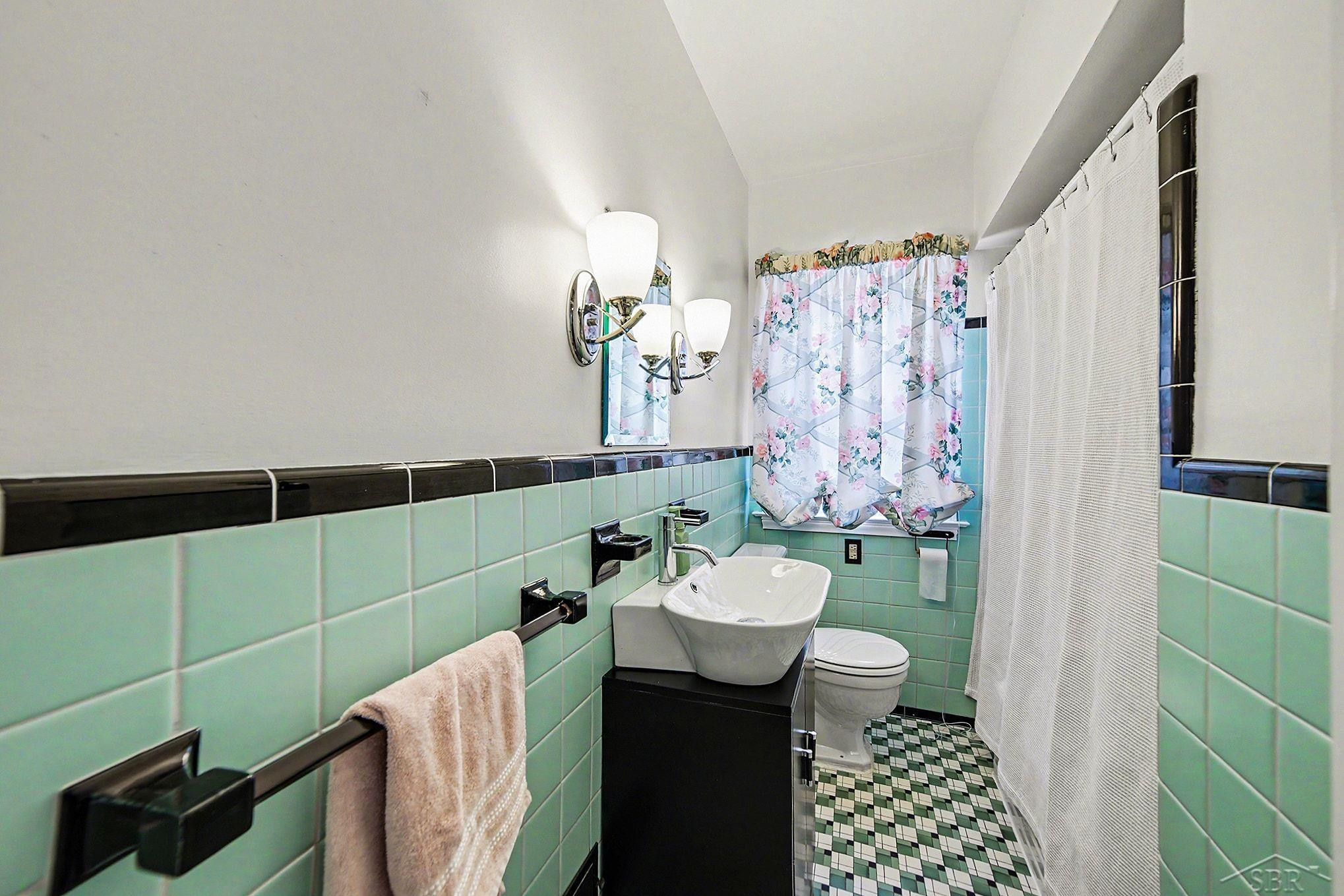 1662 Glendale Avenue, Saginaw, MI 48638 — Photo 11