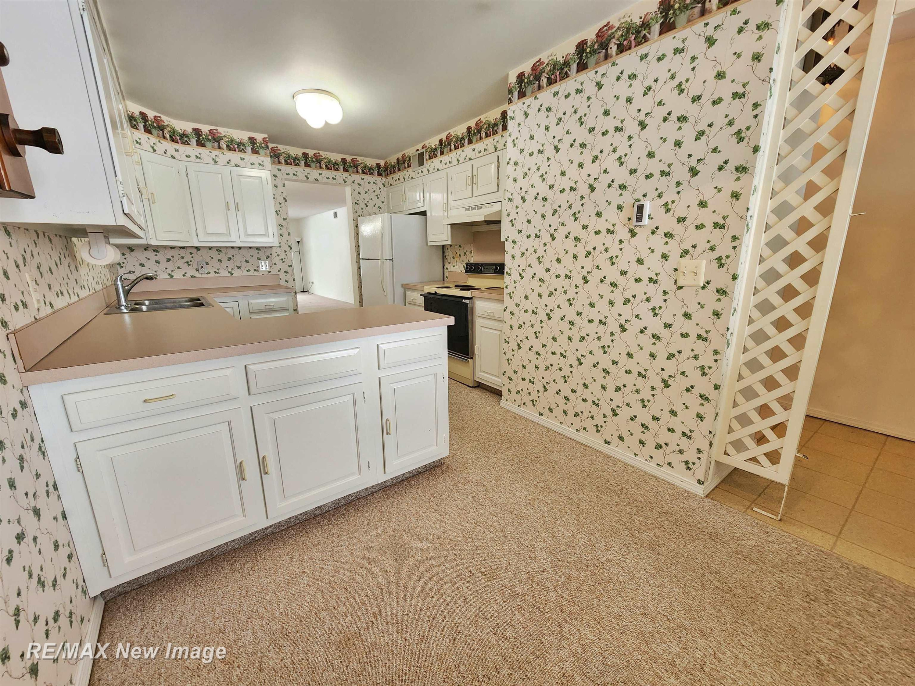 719 Kennely Road, E-75, Saginaw, MI 48609 — Photo 17