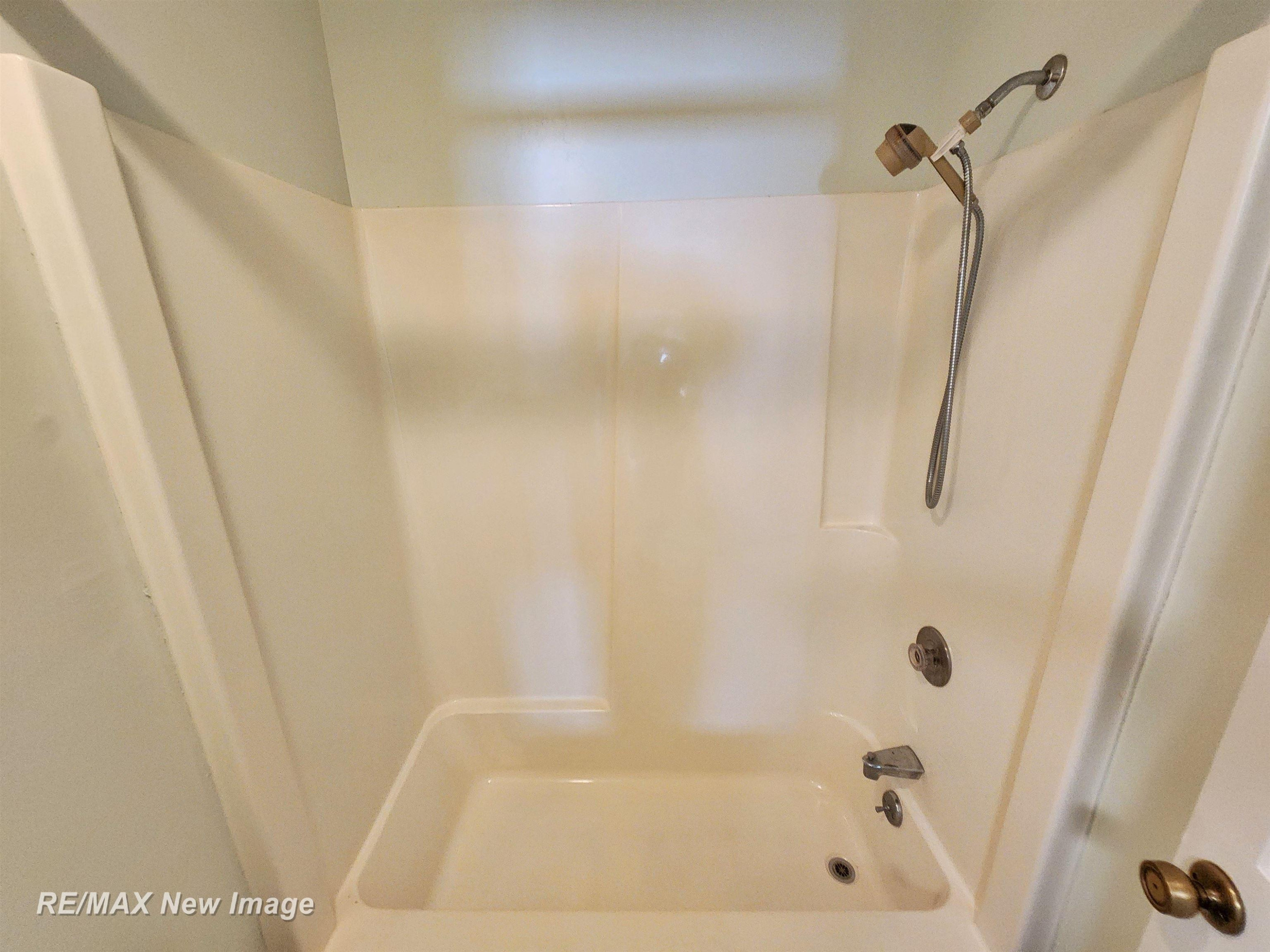 719 Kennely Road, E-75, Saginaw, MI 48609 — Photo 25