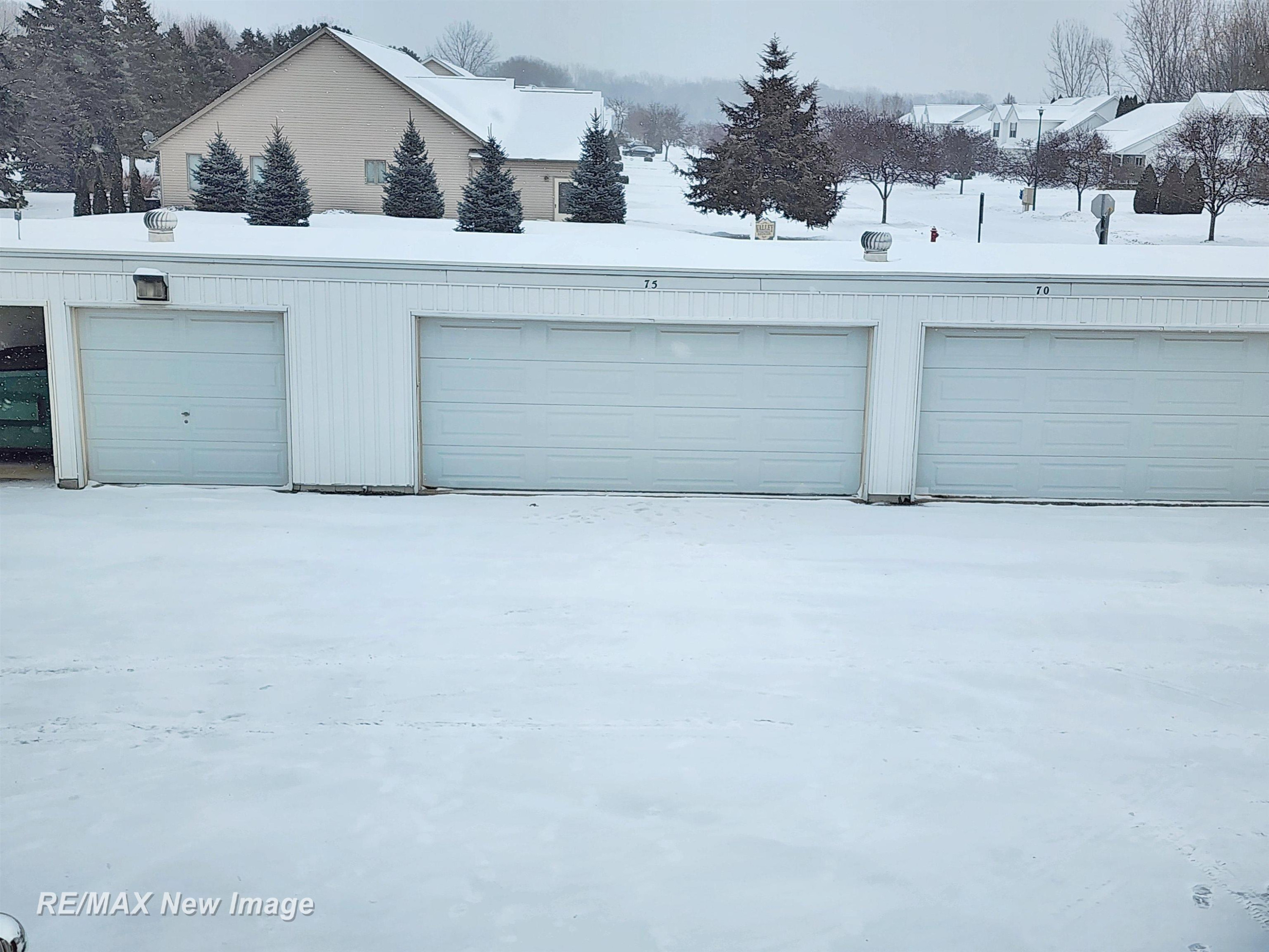 719 Kennely Road, E-75, Saginaw, MI 48609 — Photo 37