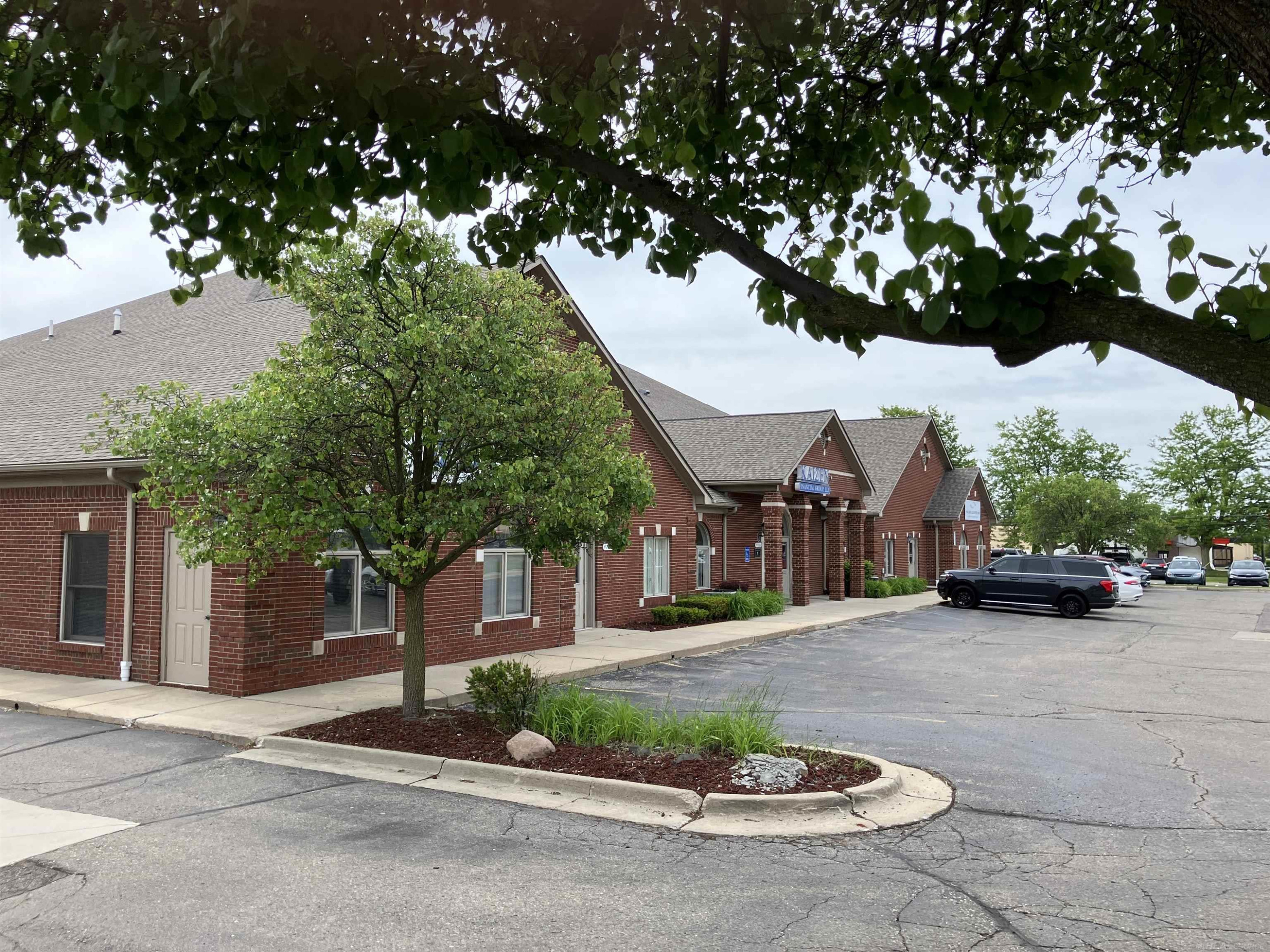 47678 Van Dyke Avenue, MI 48317