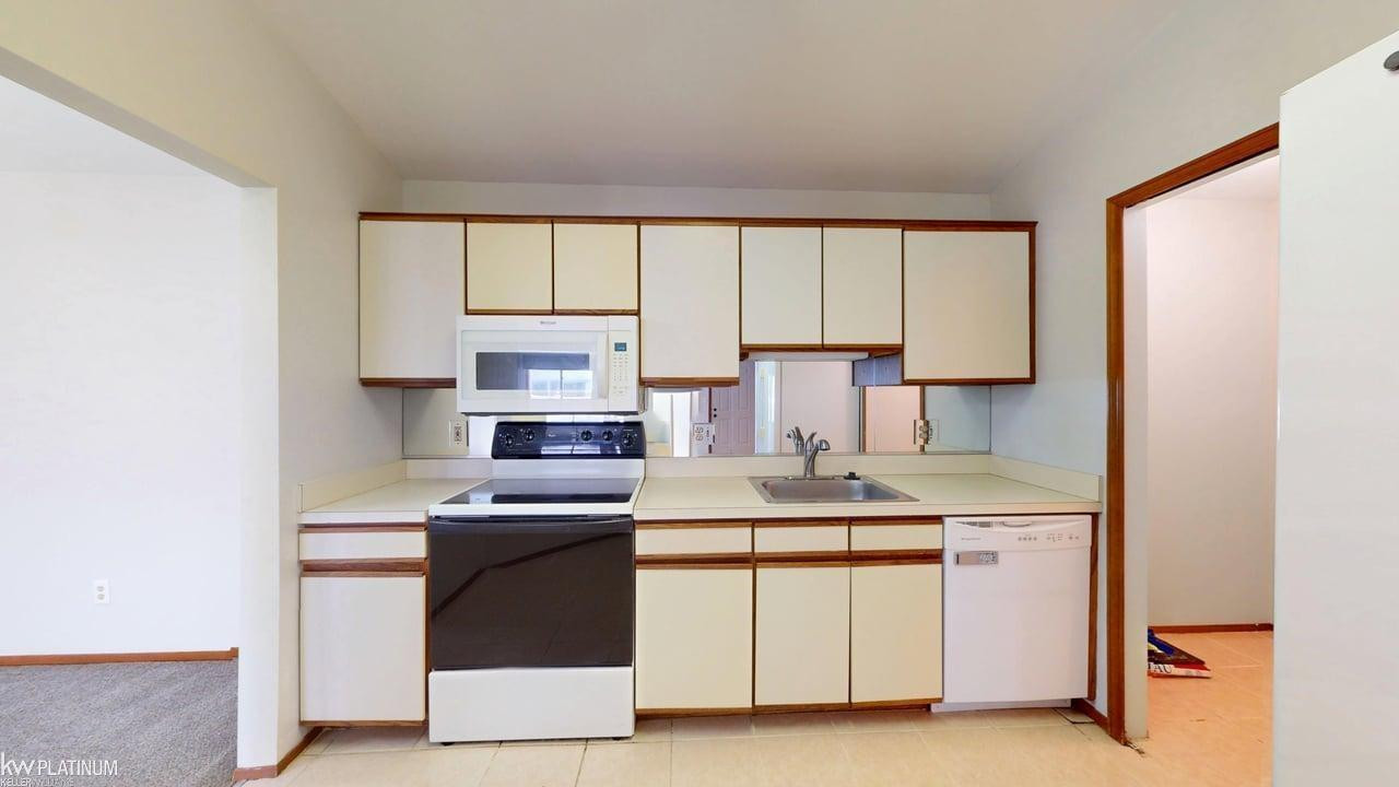 34765 E Wilma Court, 71, Chesterfield, MI 48047 — Photo 12