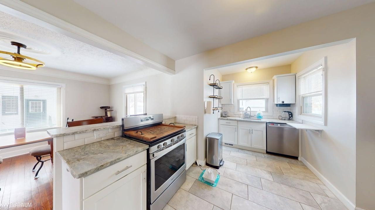 7535 Henry Street, Center Line, MI 48015 — Photo 13