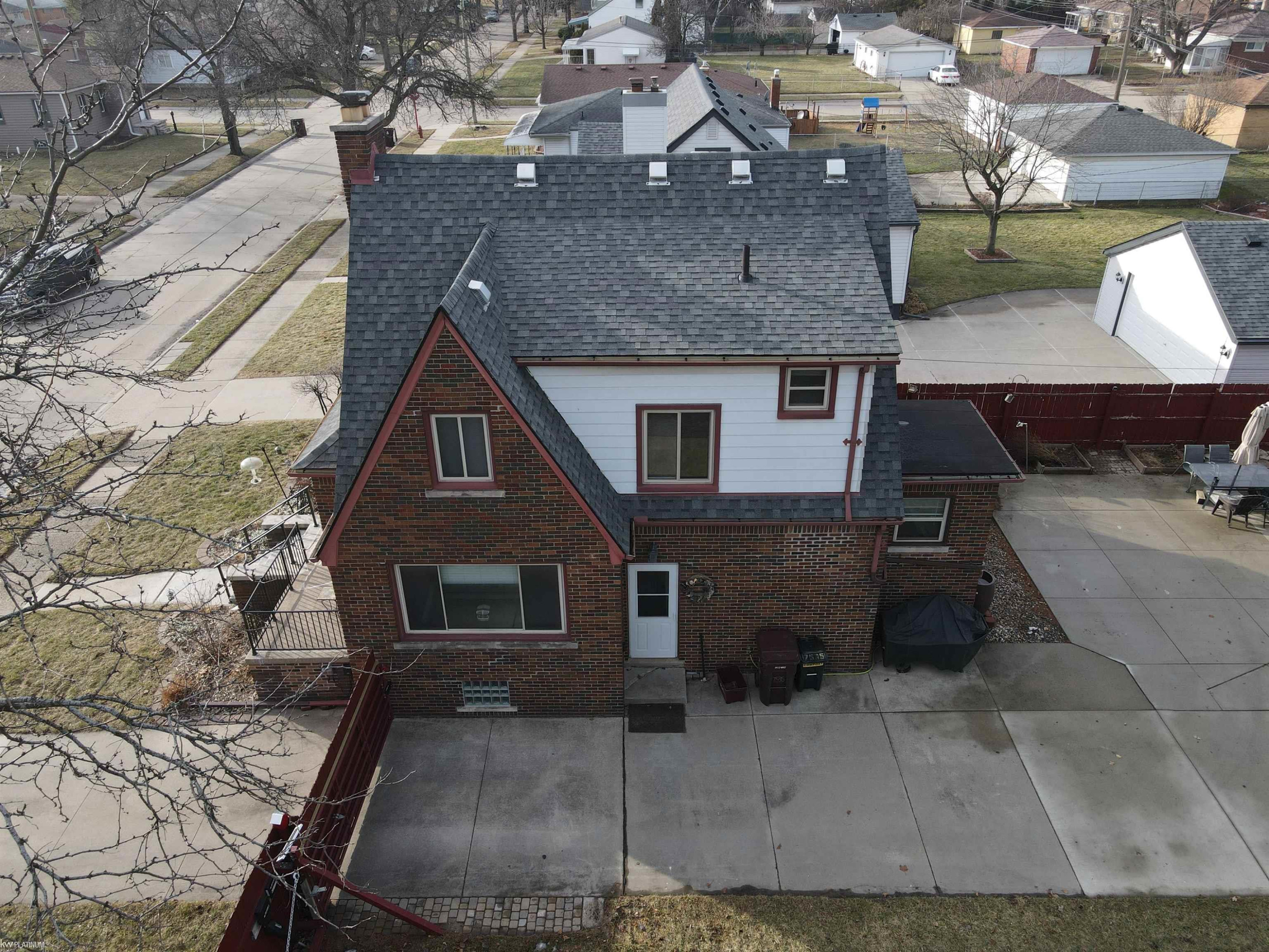 7535 Henry Street, Center Line, MI 48015 — Photo 38