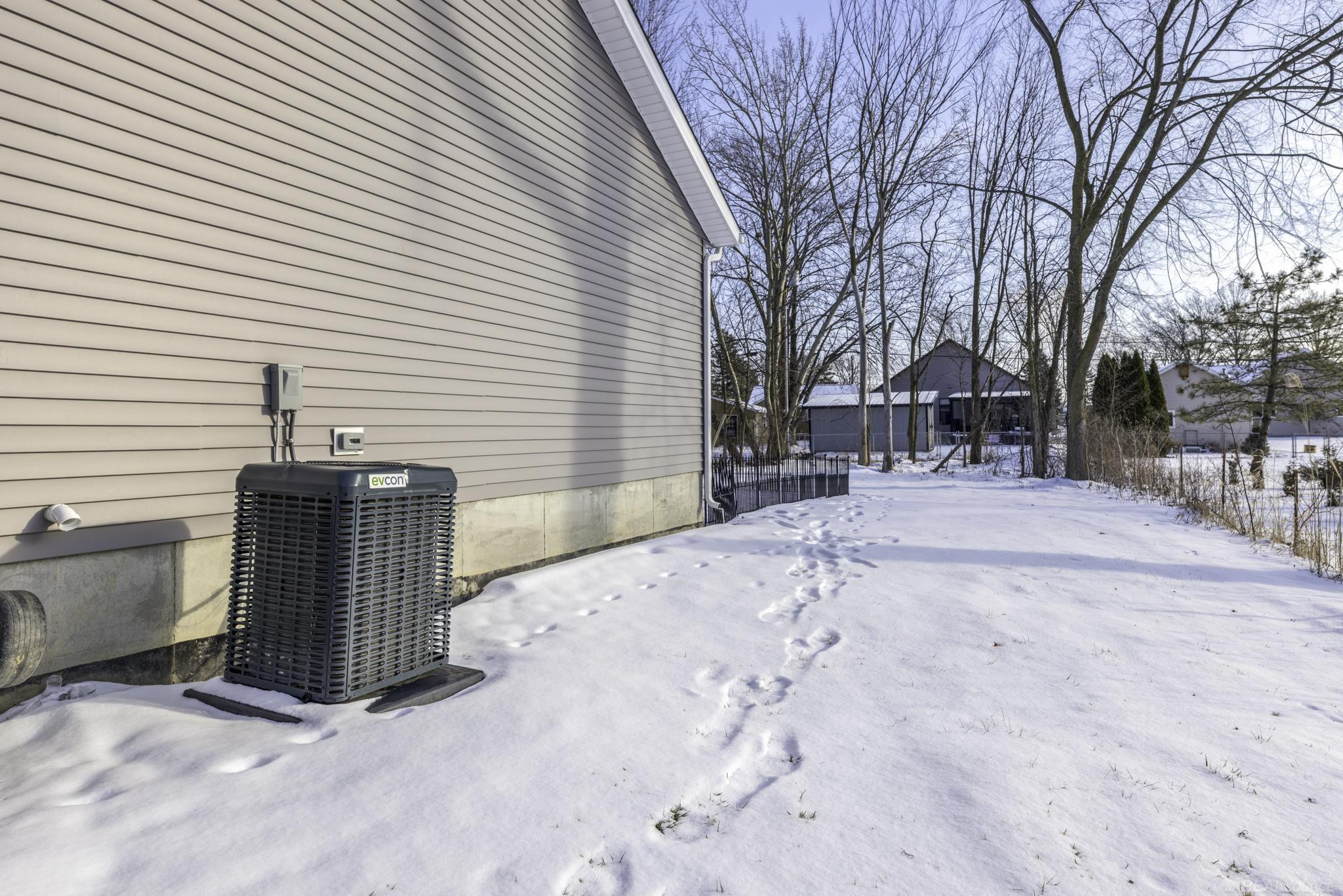 4475 River Road, MI — Photo 31