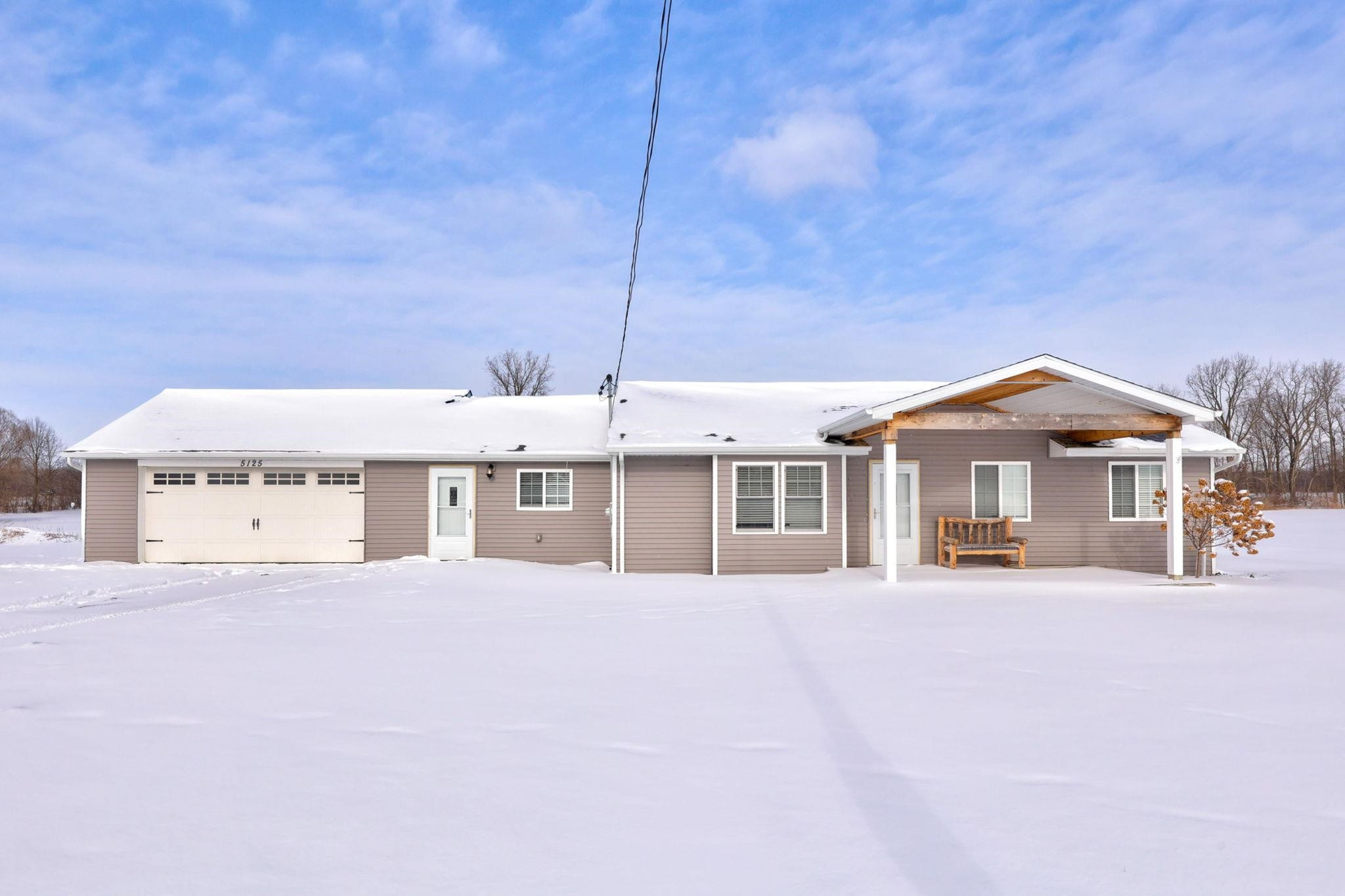 5125 BIRCH RUN Road, Birch Run, MI 48415 — front exterior