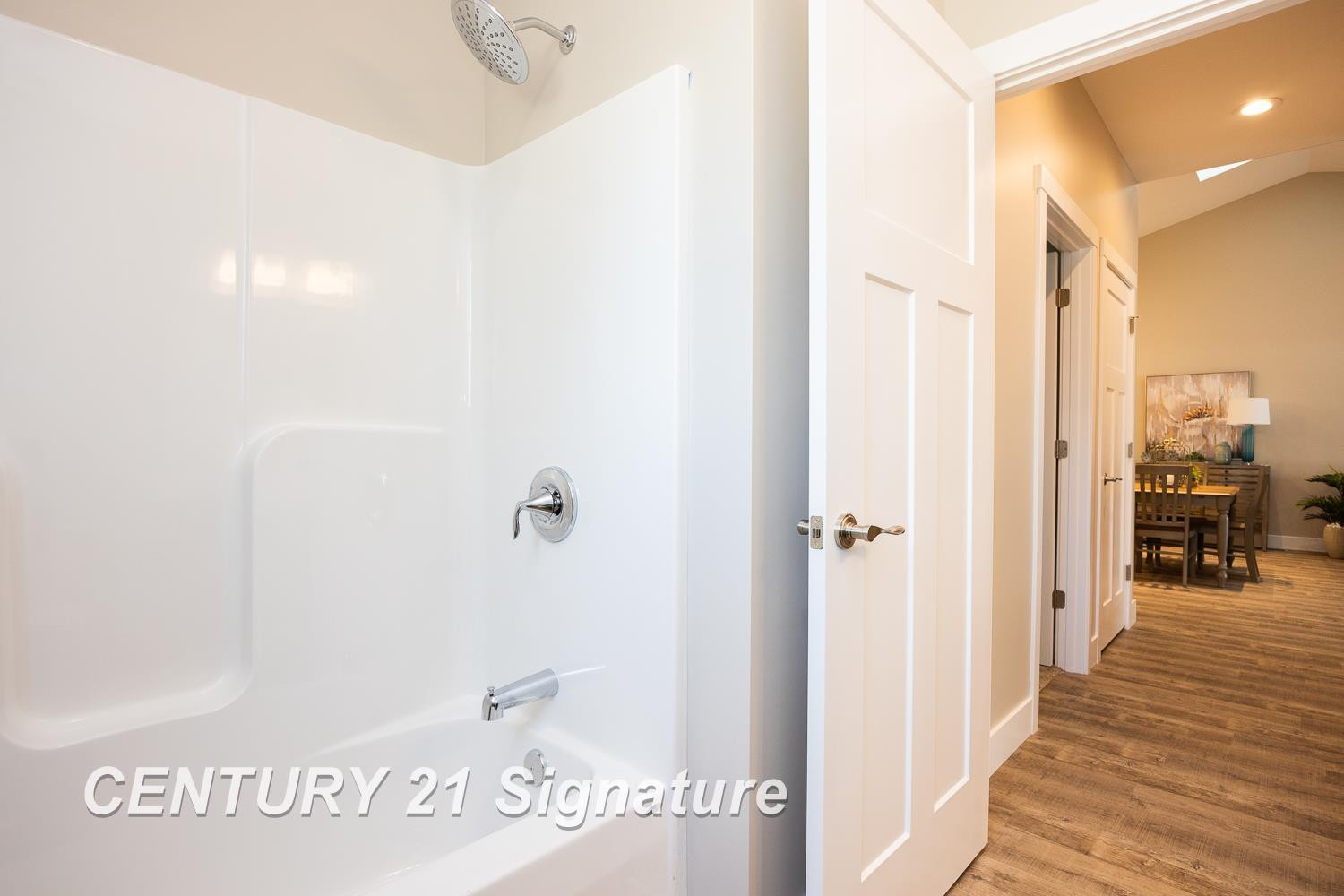 4215 Woodburn Court, Saginaw, MI 48603 — Photo 12