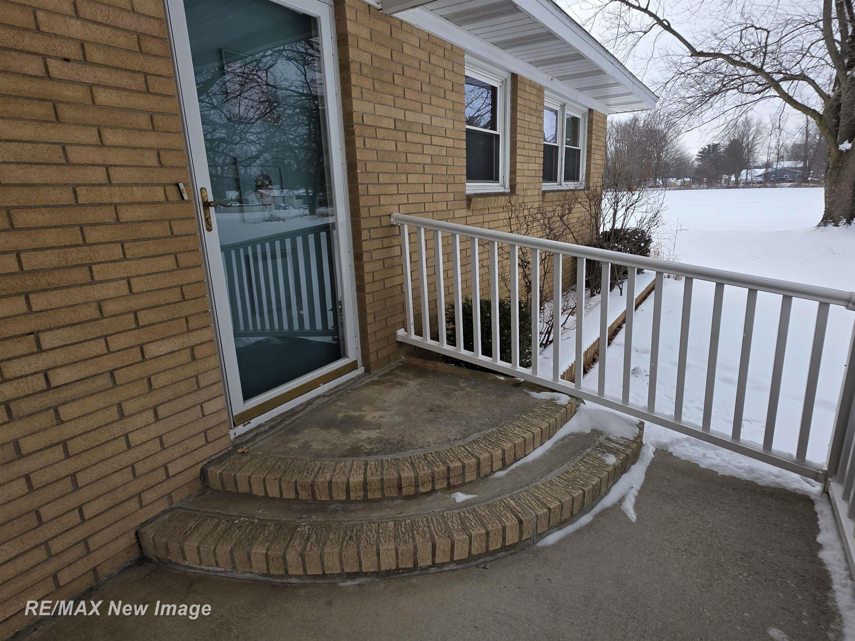 324 Andres Street, Chesaning, MI 48616 — Photo 7