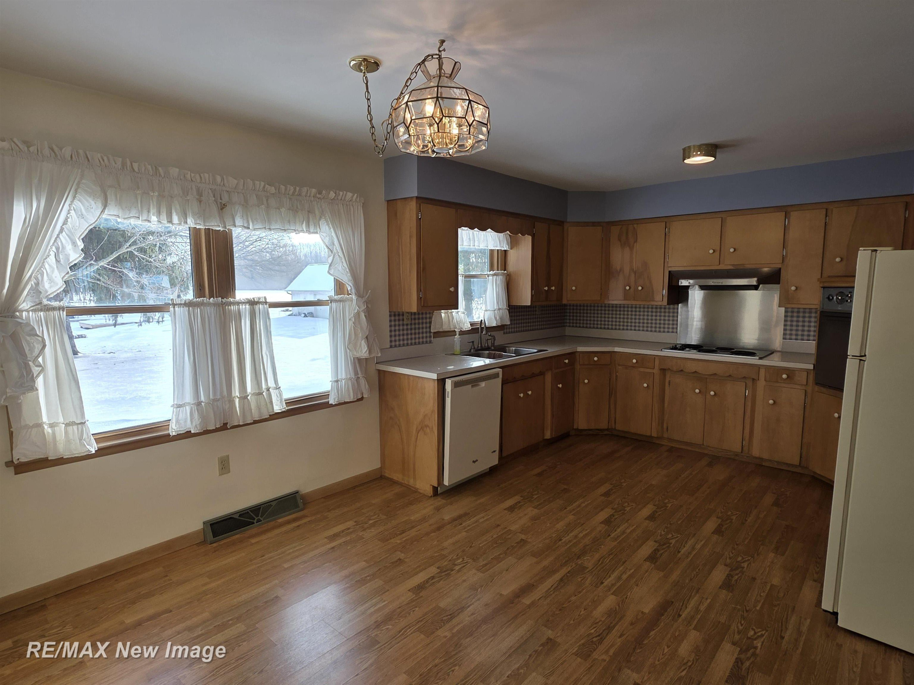 324 Andres Street, Chesaning, MI 48616 — Photo 13