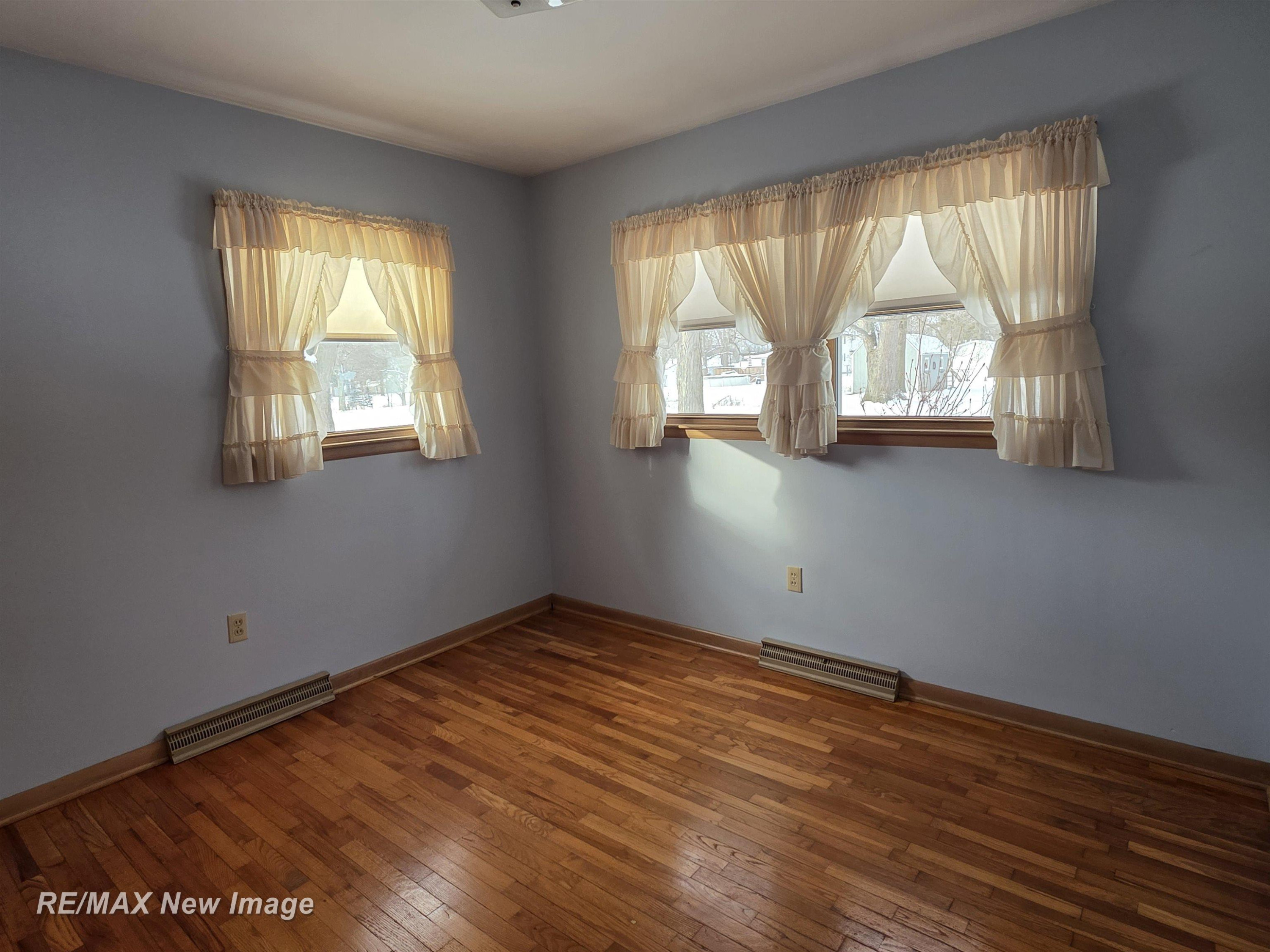 324 Andres Street, Chesaning, MI 48616 — Photo 17