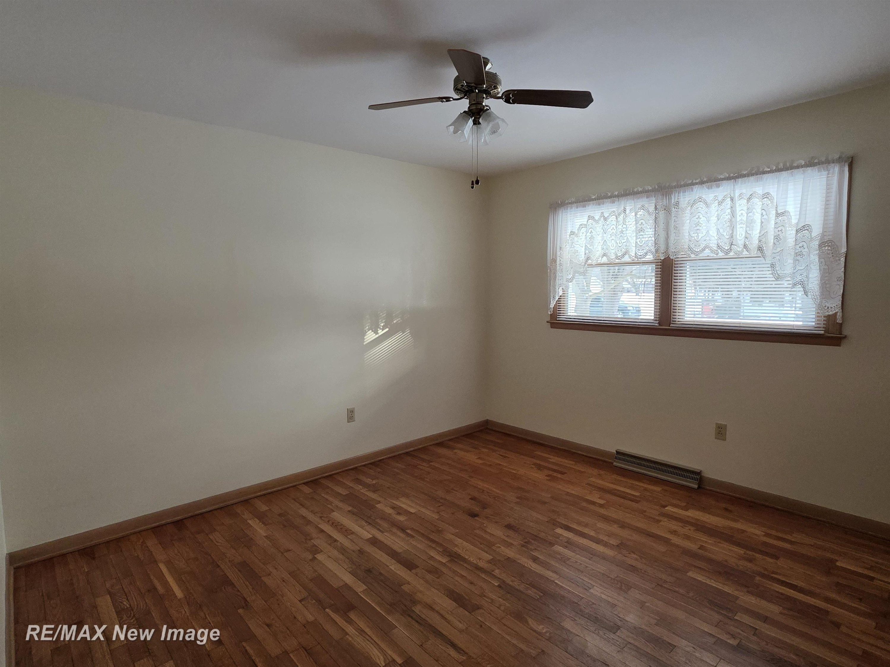324 Andres Street, Chesaning, MI 48616 — Photo 18