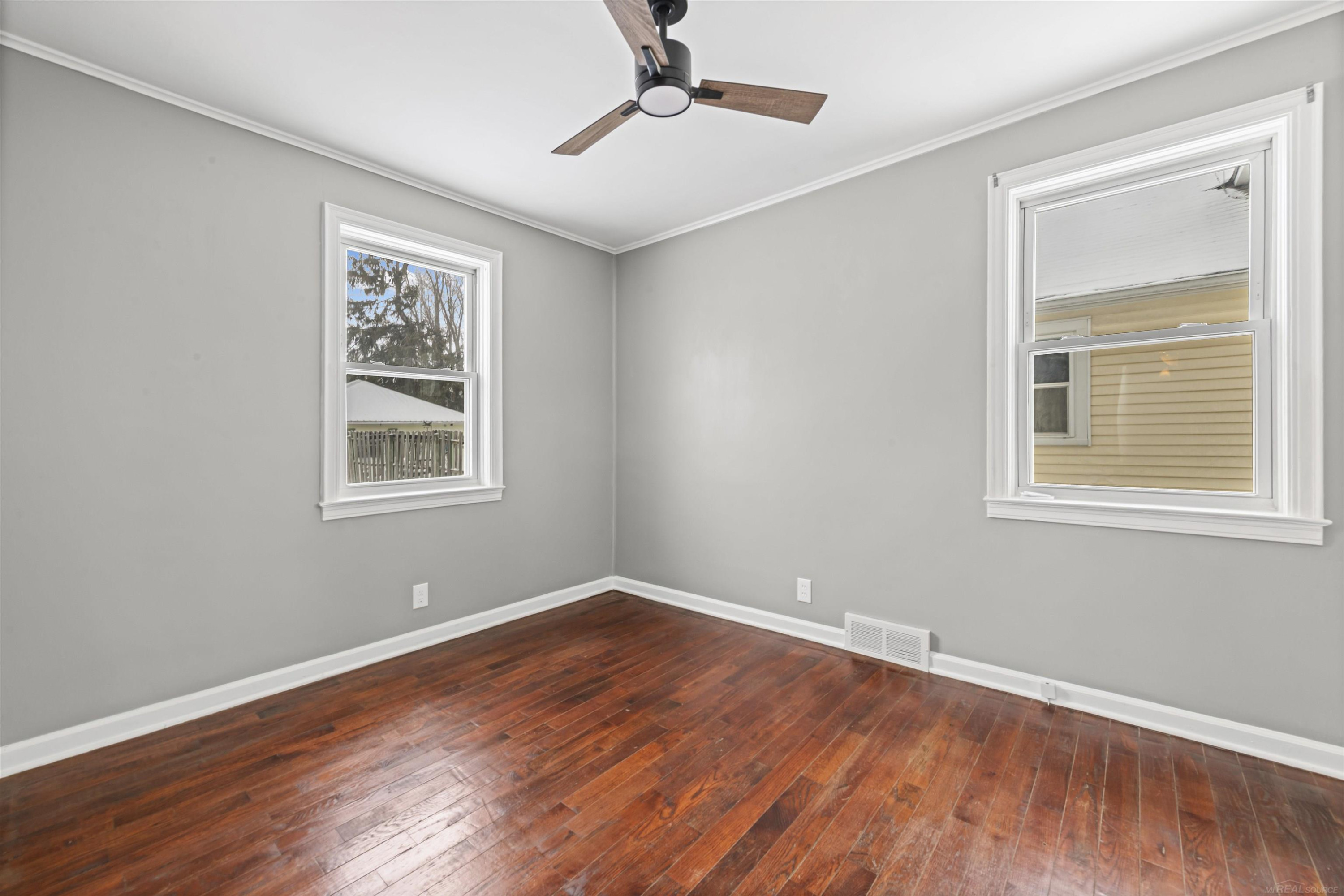 303 E Mill Street, Capac, MI 48014 — Photo 18