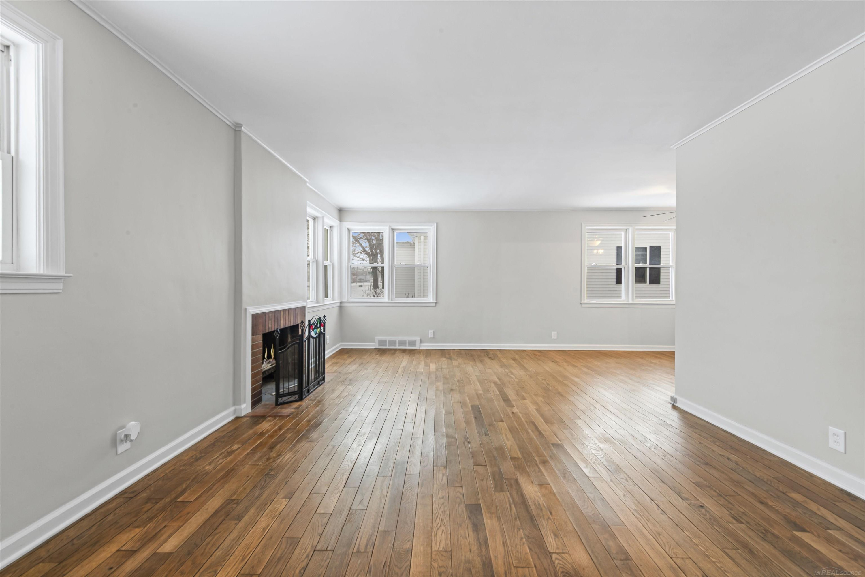 303 E Mill Street, Capac, MI 48014 — Photo 10