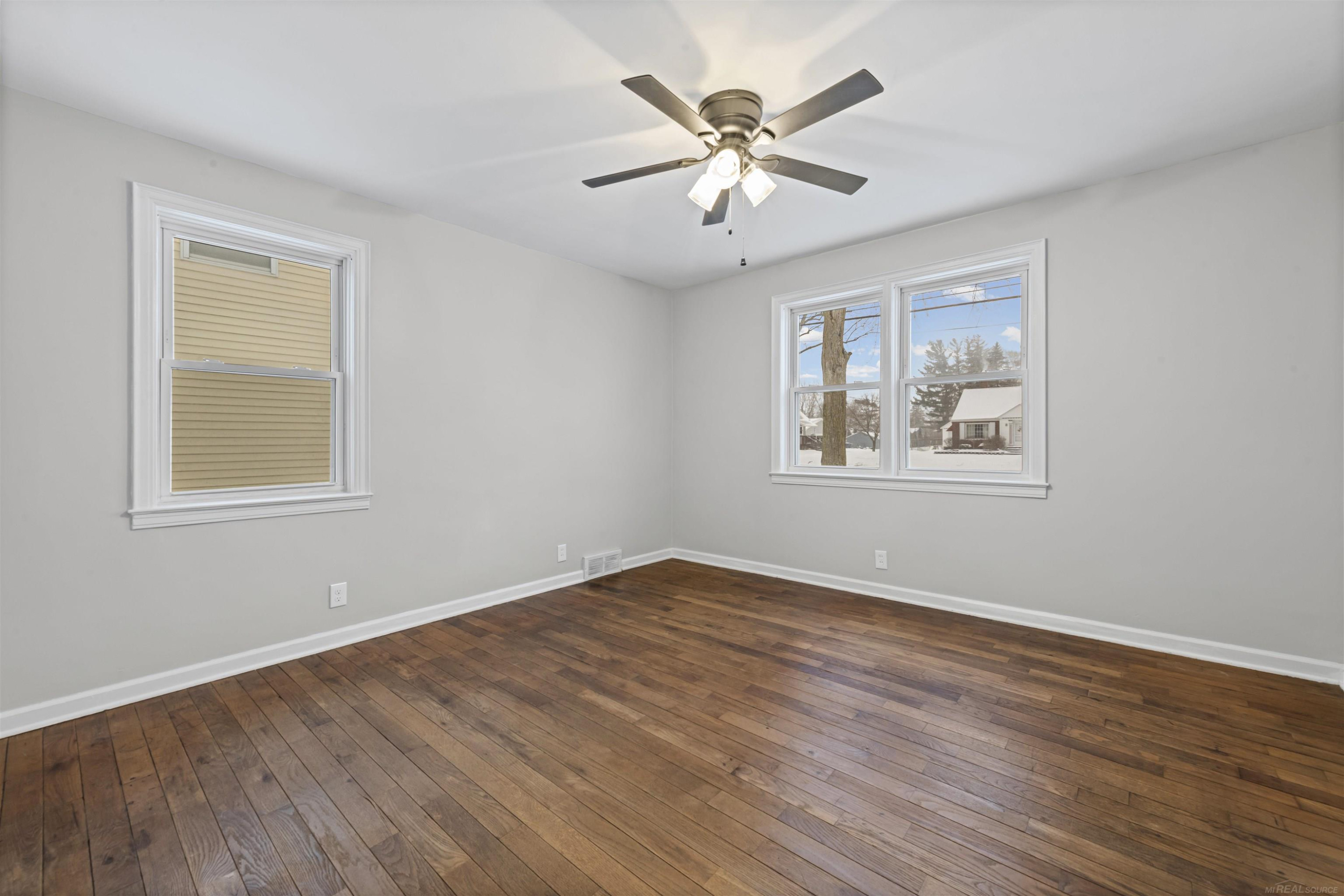 303 E Mill Street, Capac, MI 48014 — Photo 20