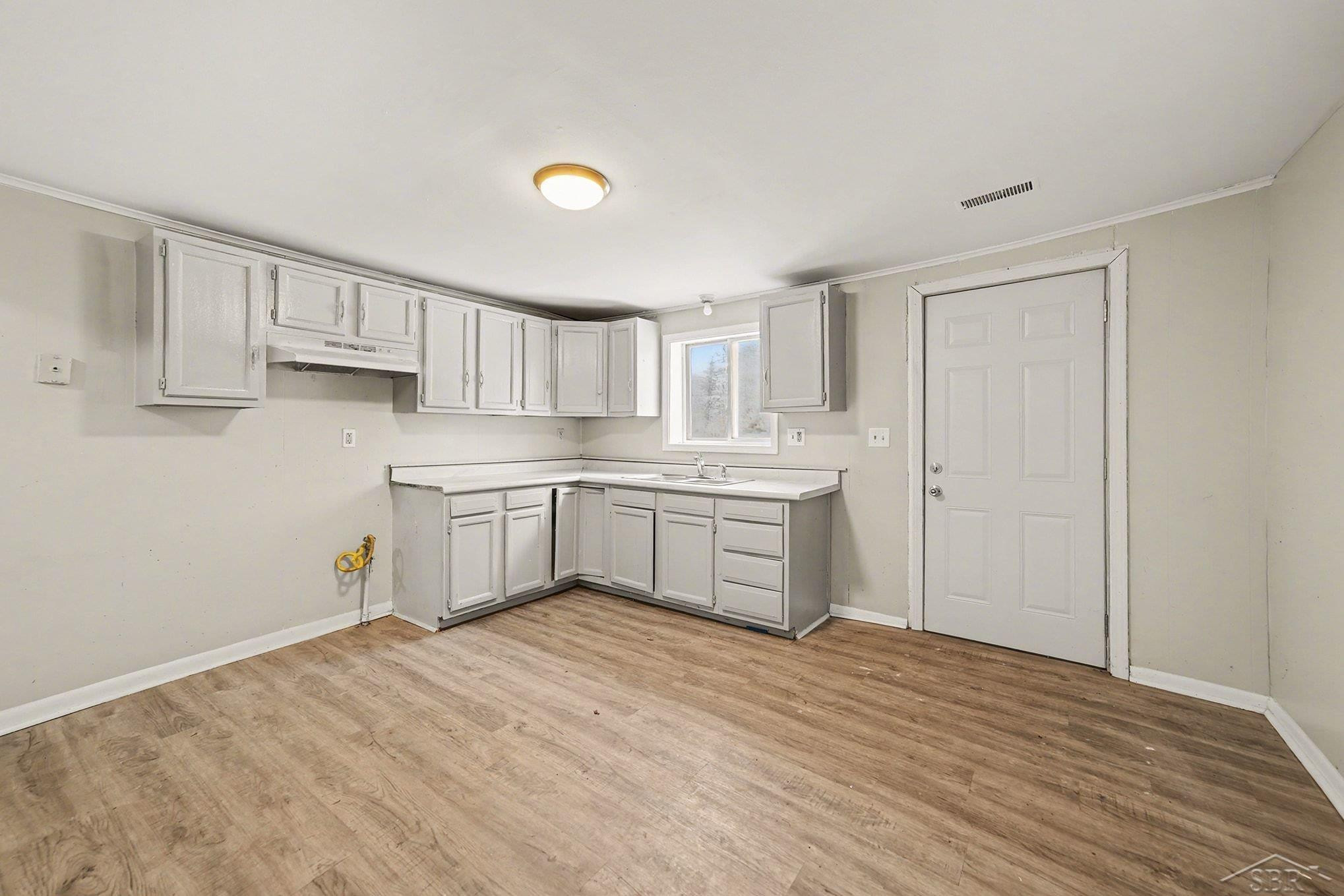 2481 California Avenue, Saginaw, MI 48601 — Photo 5