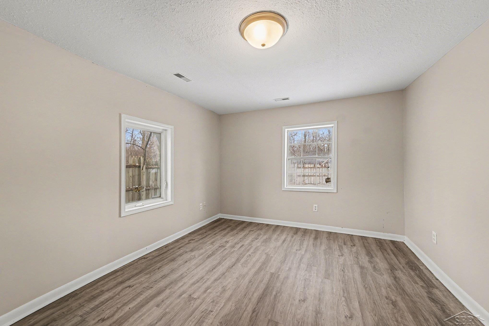 2481 California Avenue, Saginaw, MI 48601 — Photo 10