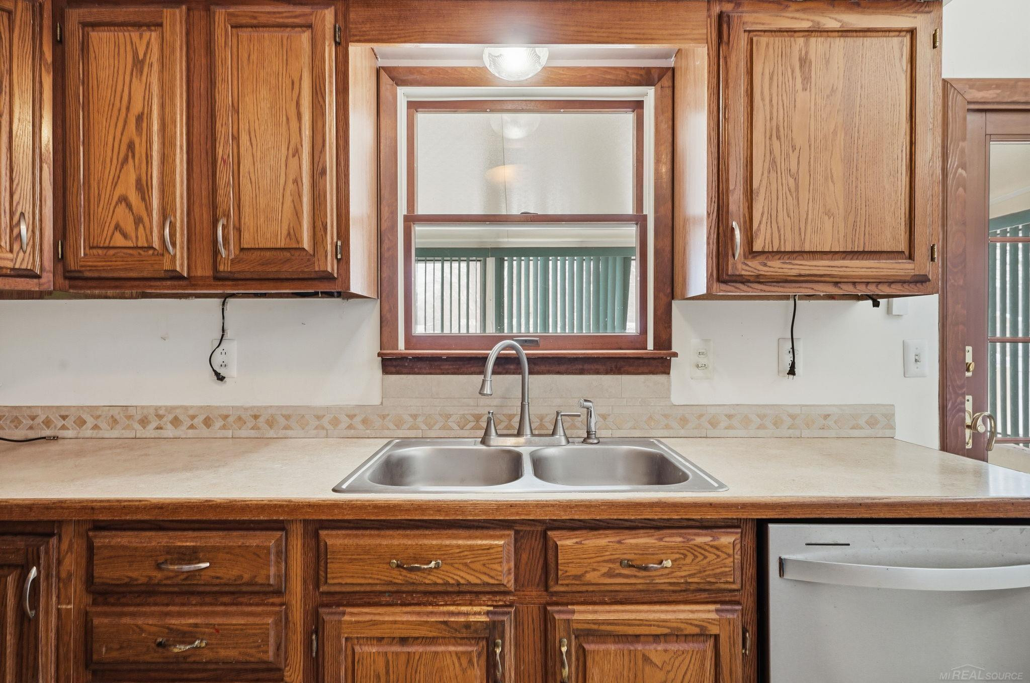 2336 N Irish Road, Davison, MI 48423 — Photo 13