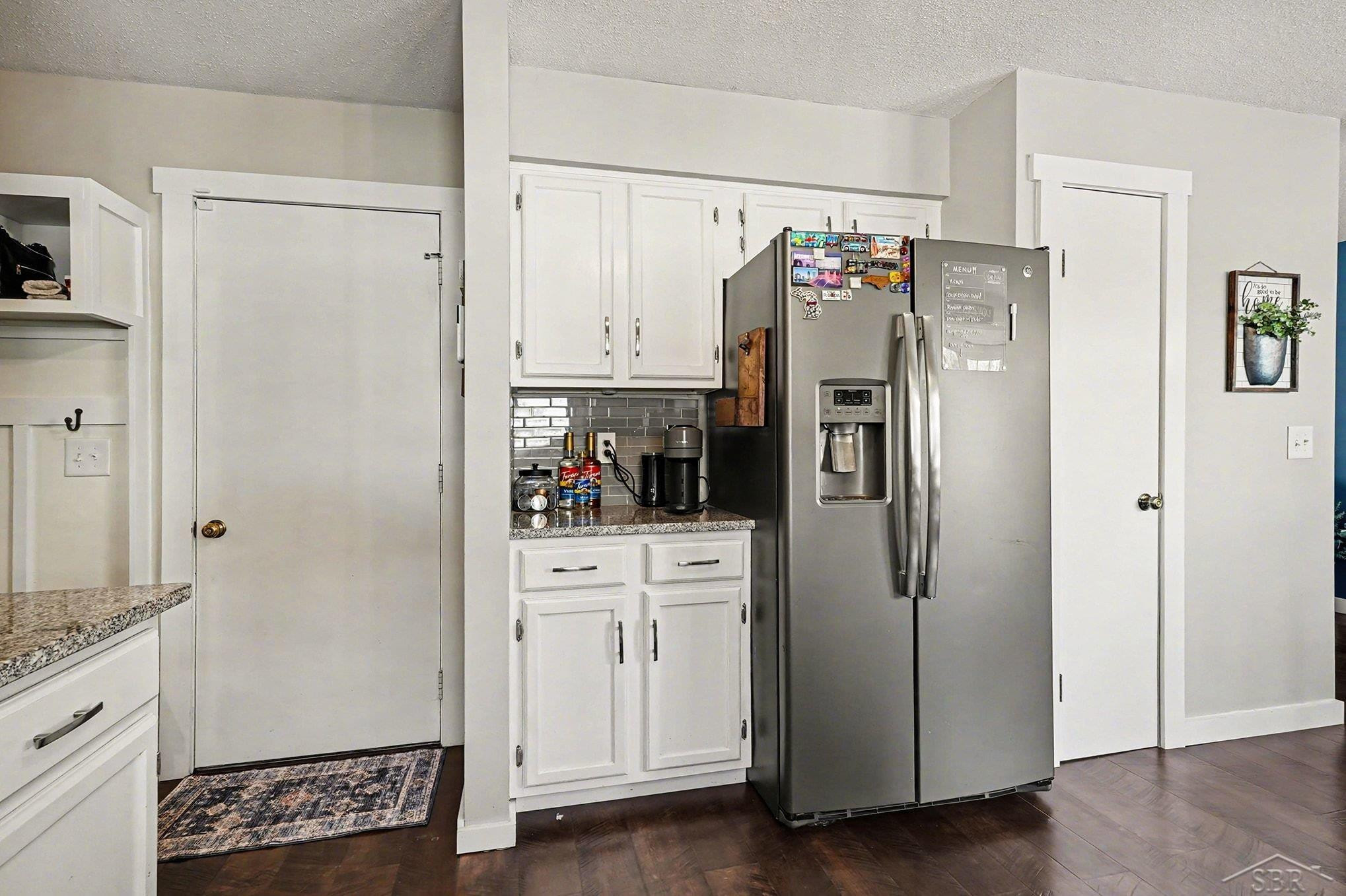 611 E Dawn Drive, Freeland, MI 48623 — Photo 8