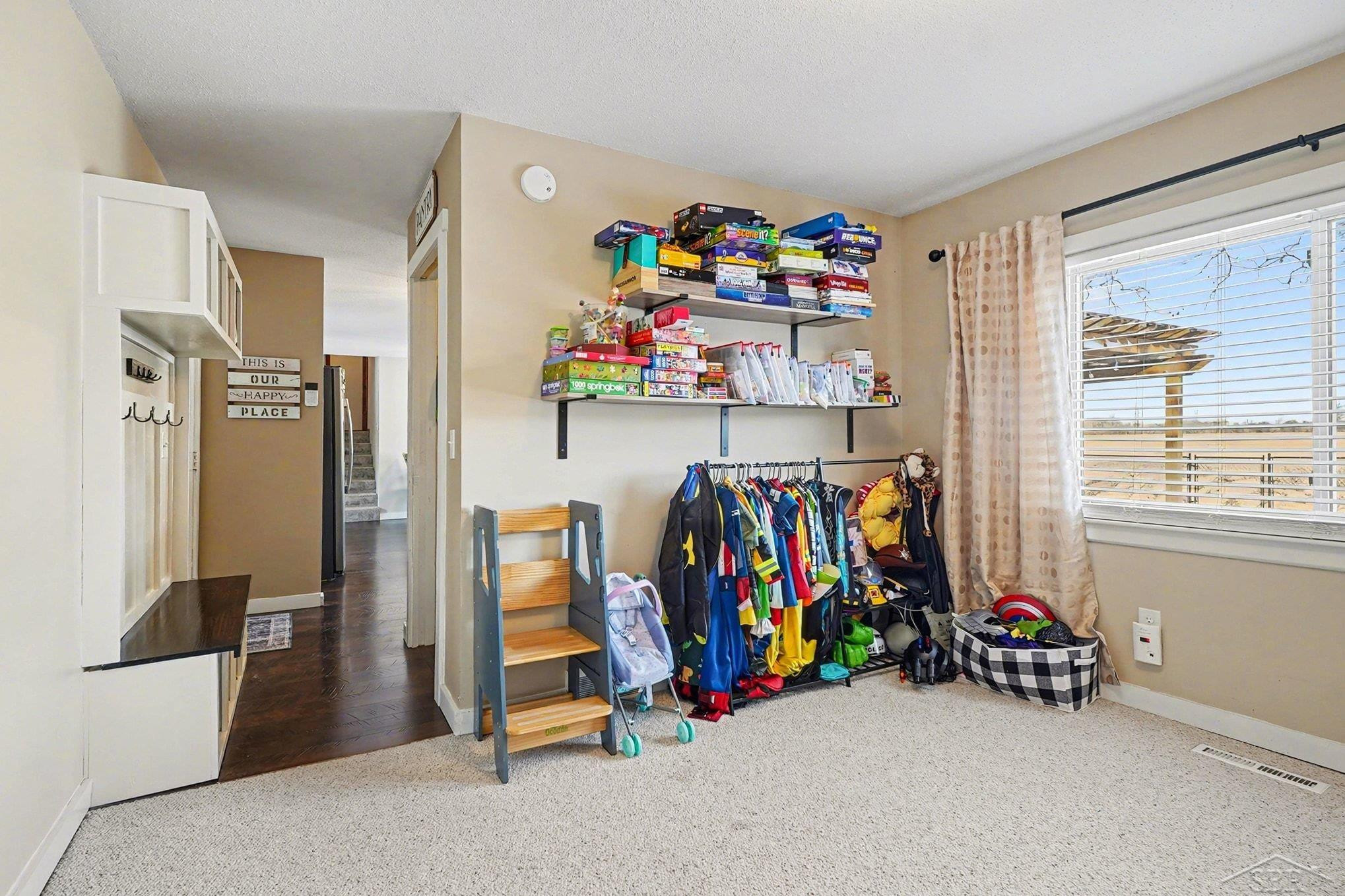611 E Dawn Drive, Freeland, MI 48623 — Photo 11