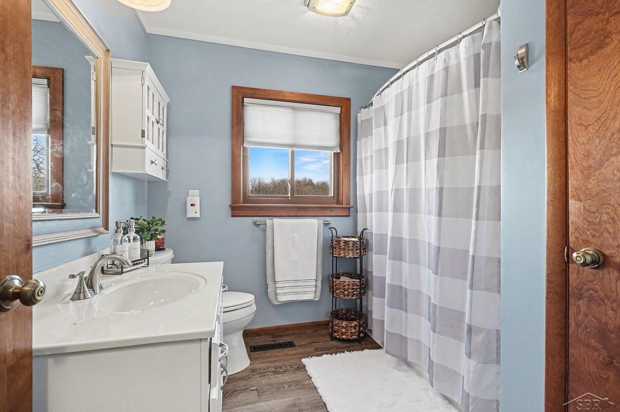 611 E Dawn Drive, Freeland, MI 48623 — Photo 14