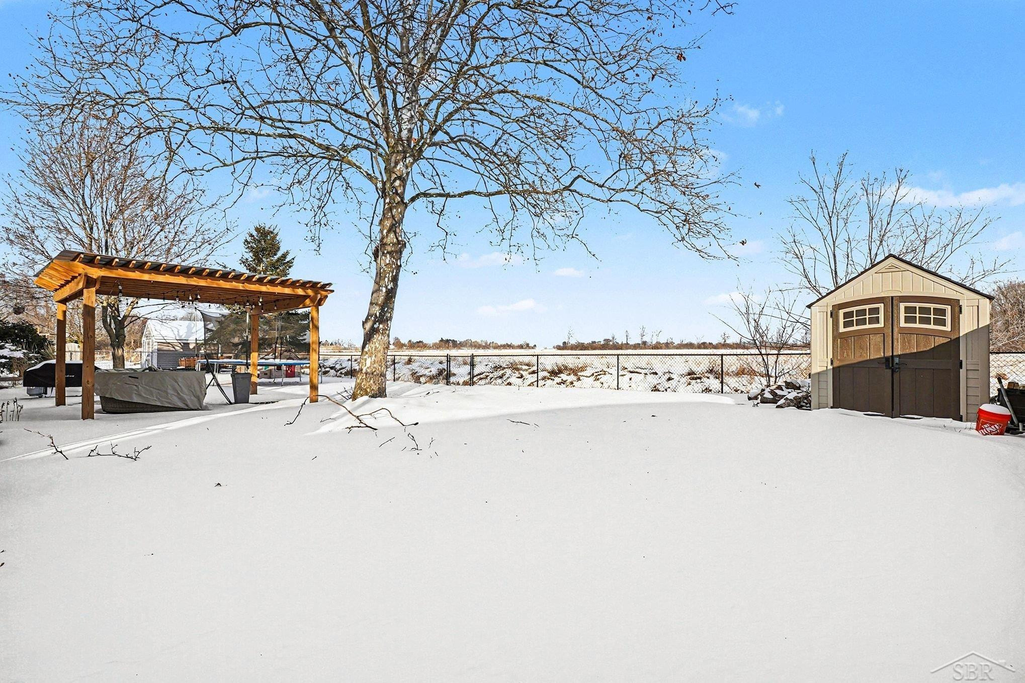 611 E Dawn Drive, Freeland, MI 48623 — Photo 26