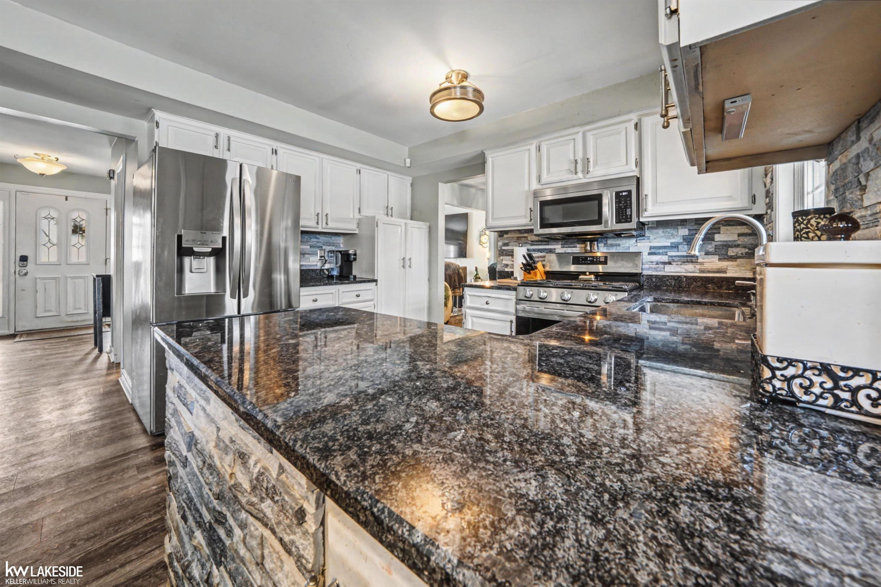 16845 Tremlett Drive, Clinton Twp, MI 48035 — Photo 4