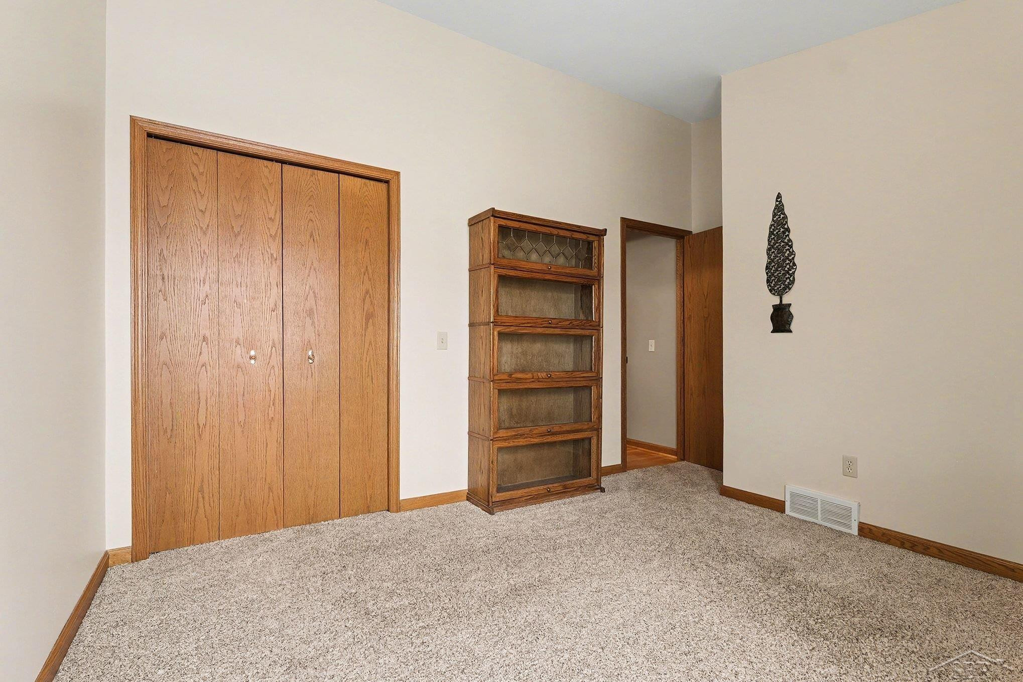 5779 Knoll Court, Saginaw, MI 48603 — Photo 19