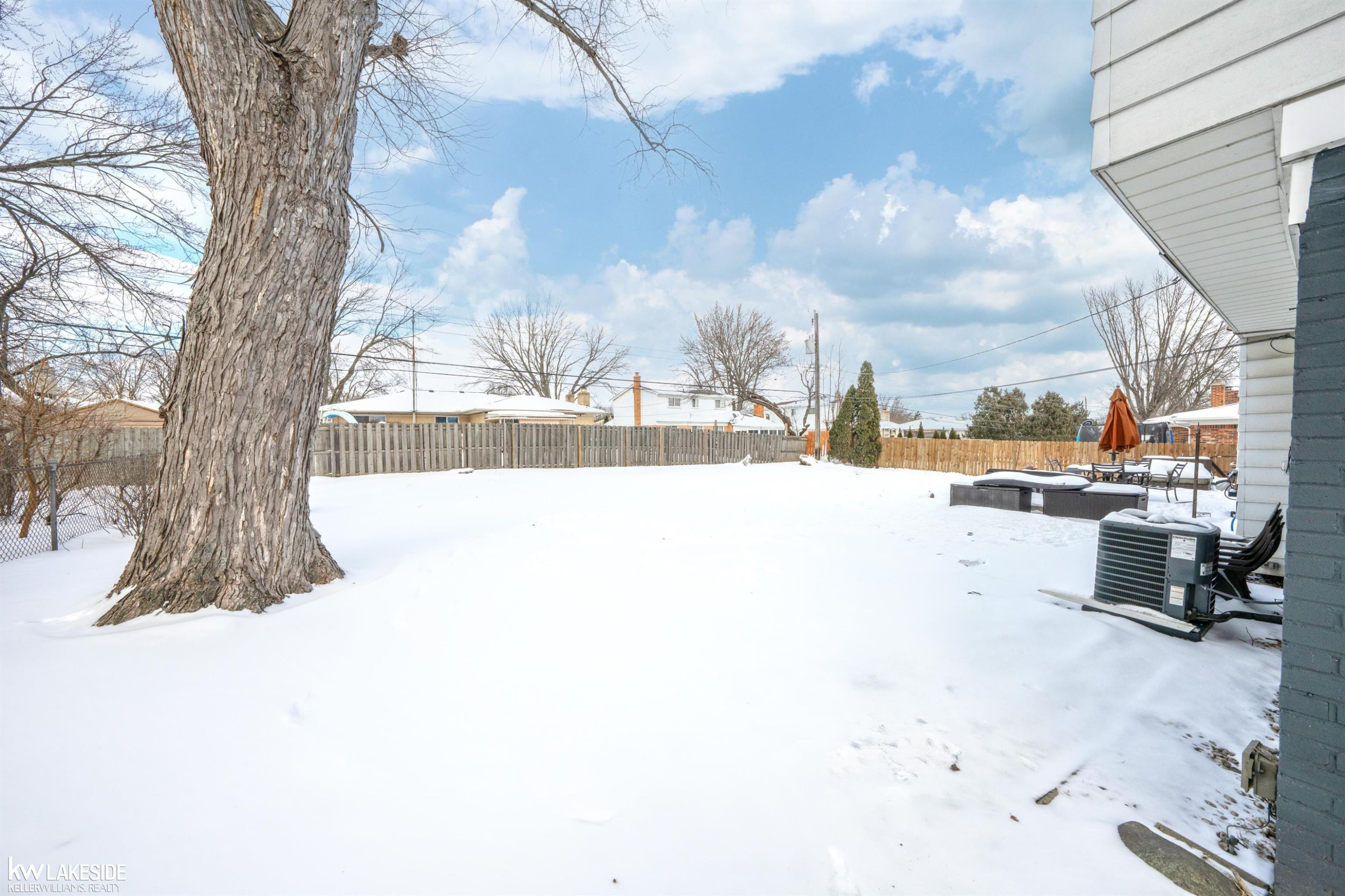 16845 Tremlett Drive, Clinton Twp, MI 48035 — Photo 33