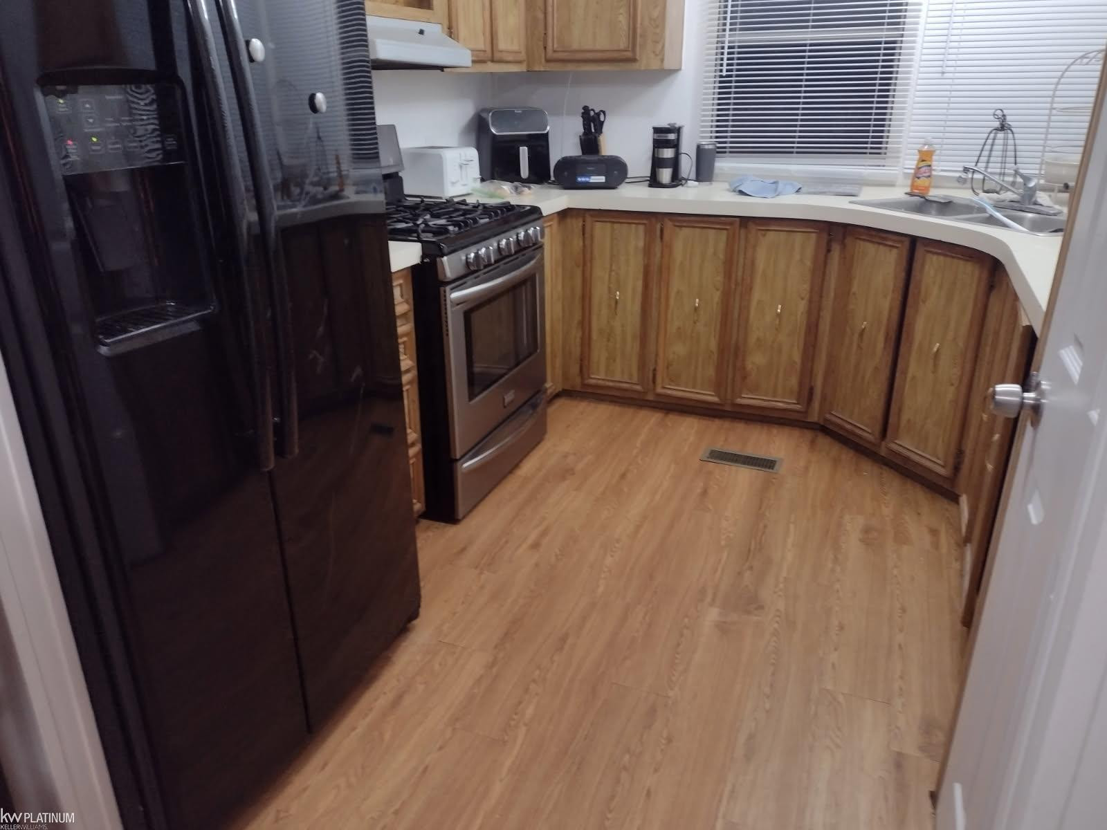 5238 Bud Lane, MI 48064 — Photo 5