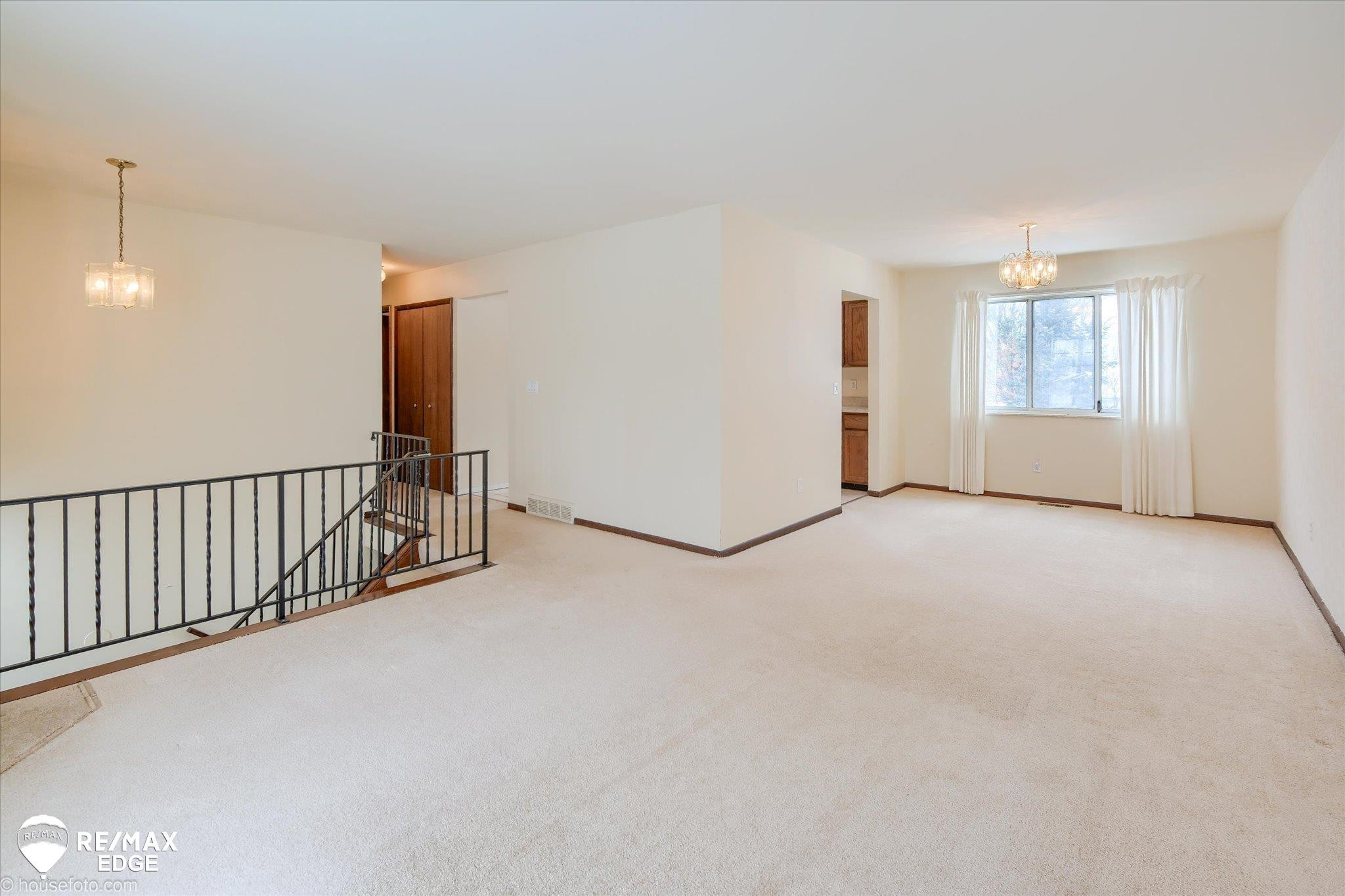 10325 Dar Lane, MI — Photo 9
