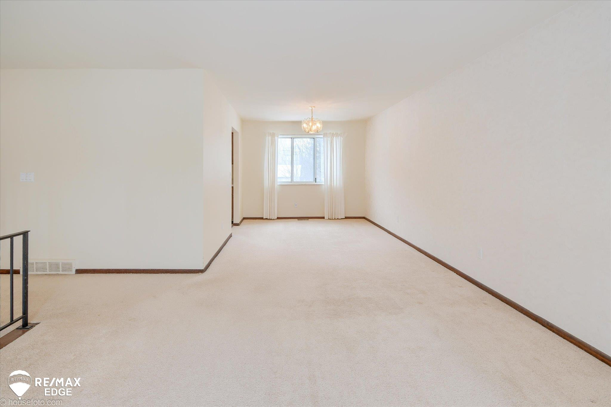 10325 Dar Lane, MI — Photo 10