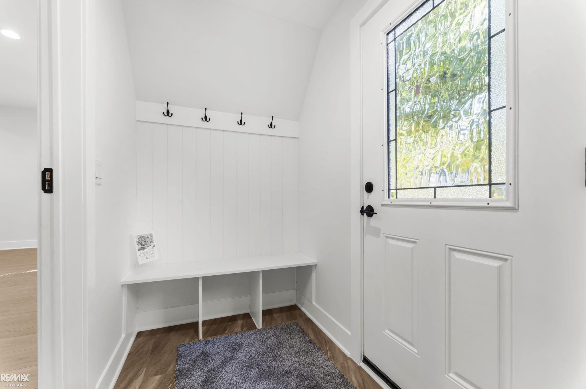 1374 Anita Avenue, Grosse Pointe Woods, MI 48236 — Photo 3