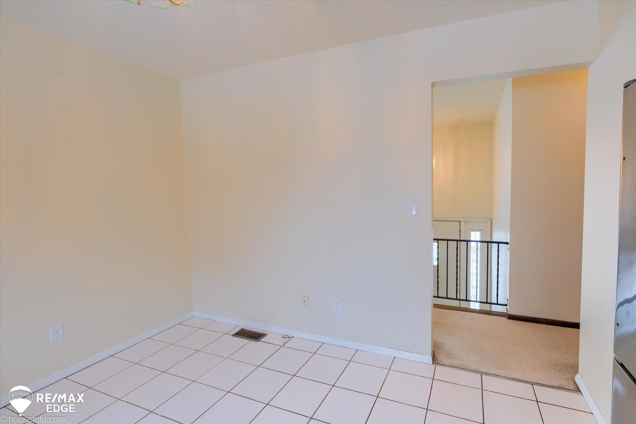 10325 Dar Lane, MI — Photo 17