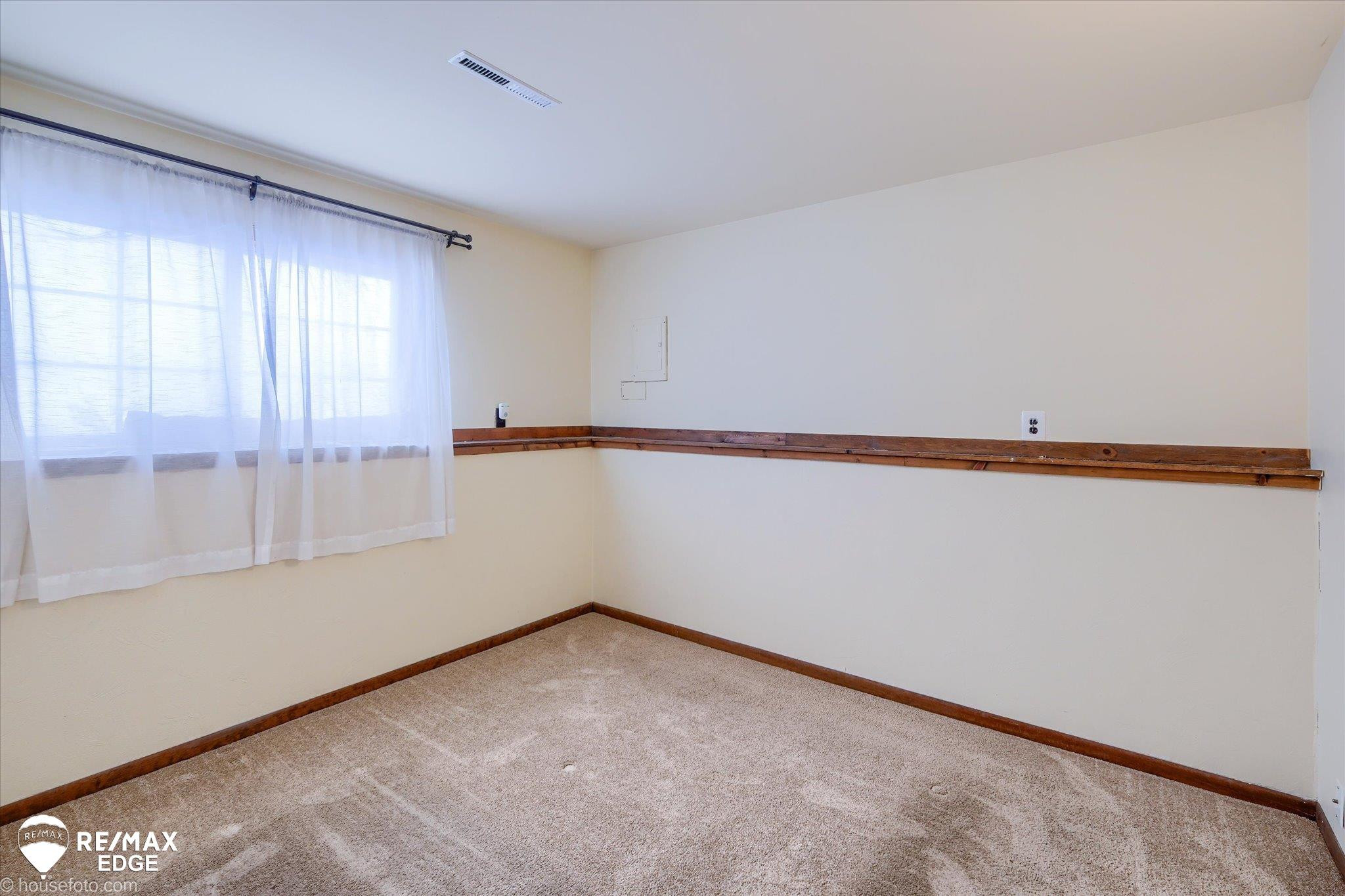 10325 Dar Lane, MI — Photo 33