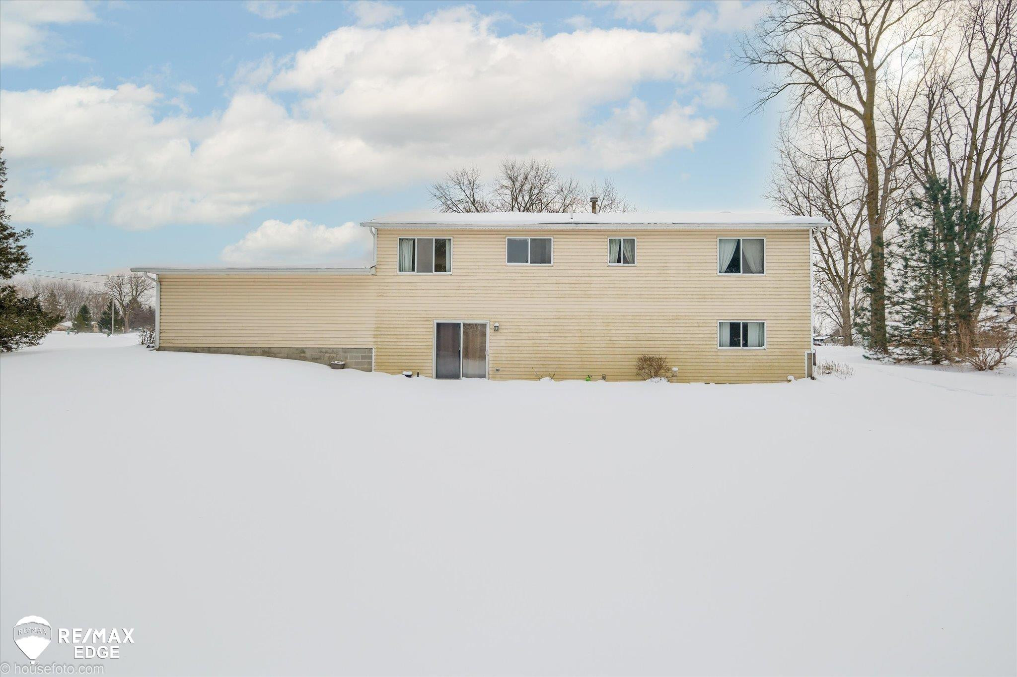 10325 Dar Lane, MI — Photo 39