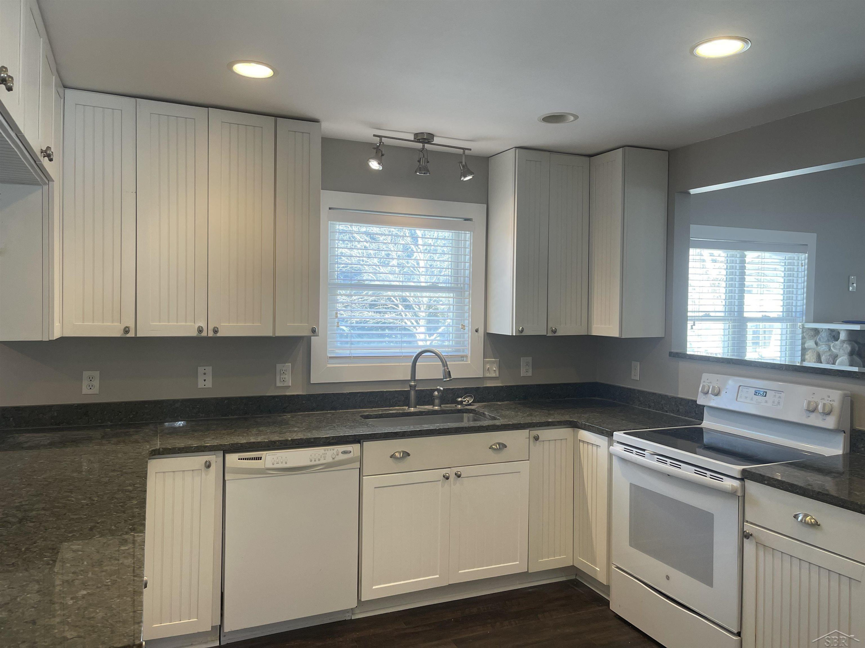 6034 Plymouth Drive, Brighton, MI 48116 — Photo 6