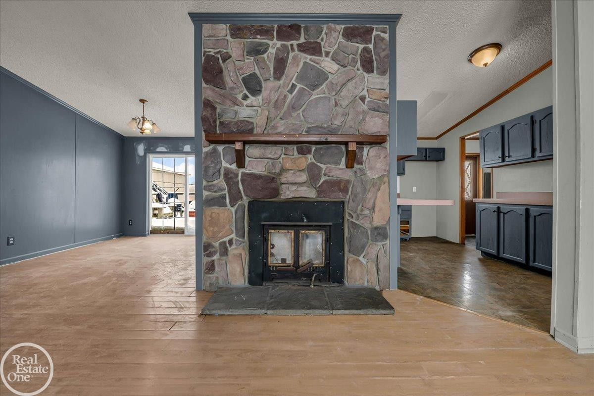 7677 Hewitt Road, MI 48006 — Photo 4
