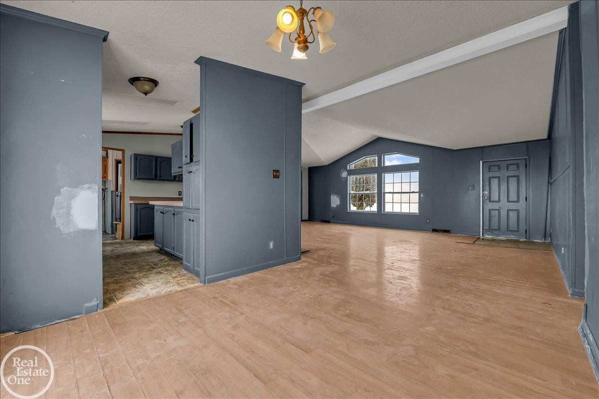 7677 Hewitt Road, MI 48006 — Photo 11